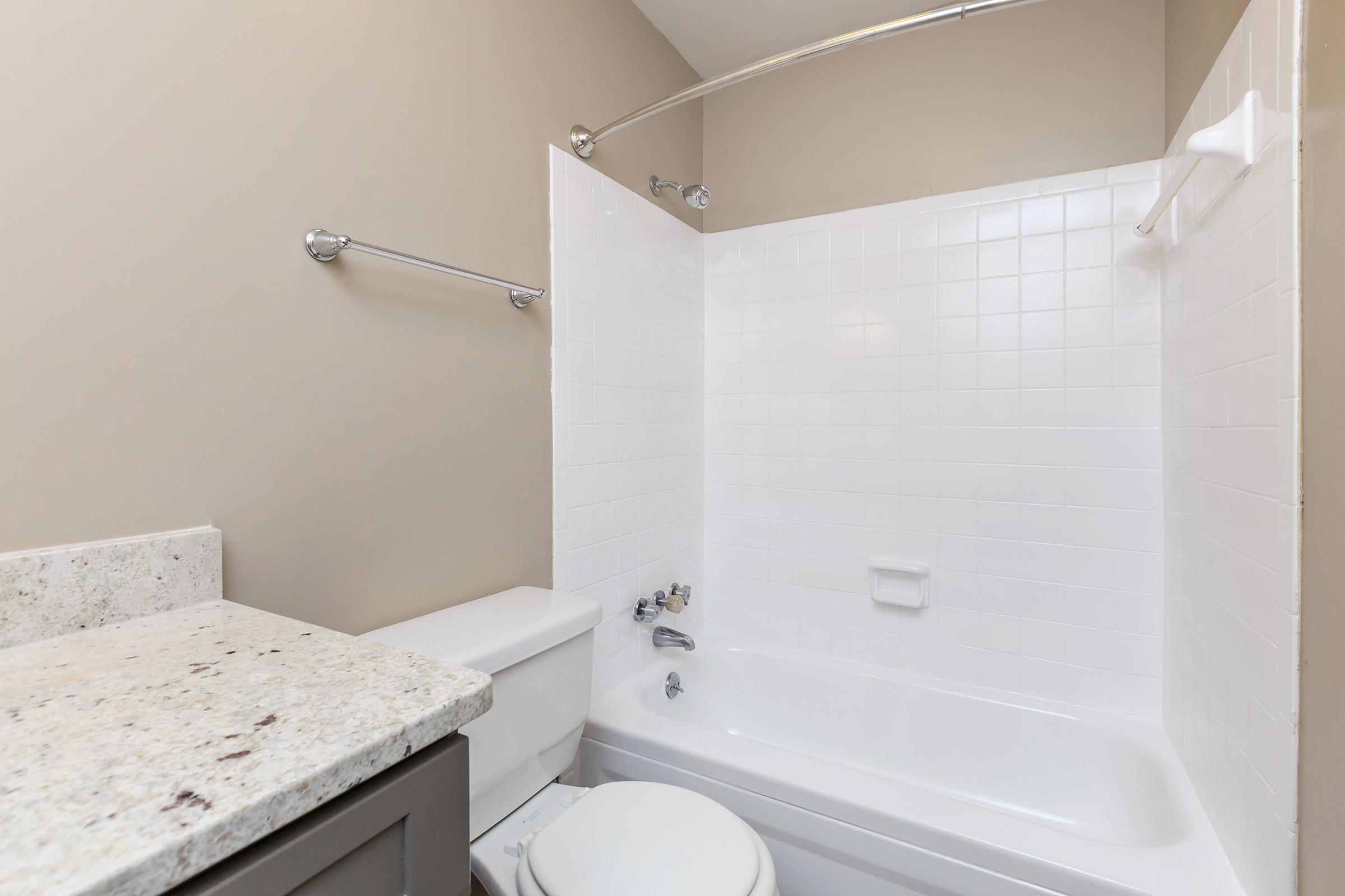 Modern bathroom in Murfreesboro, TN