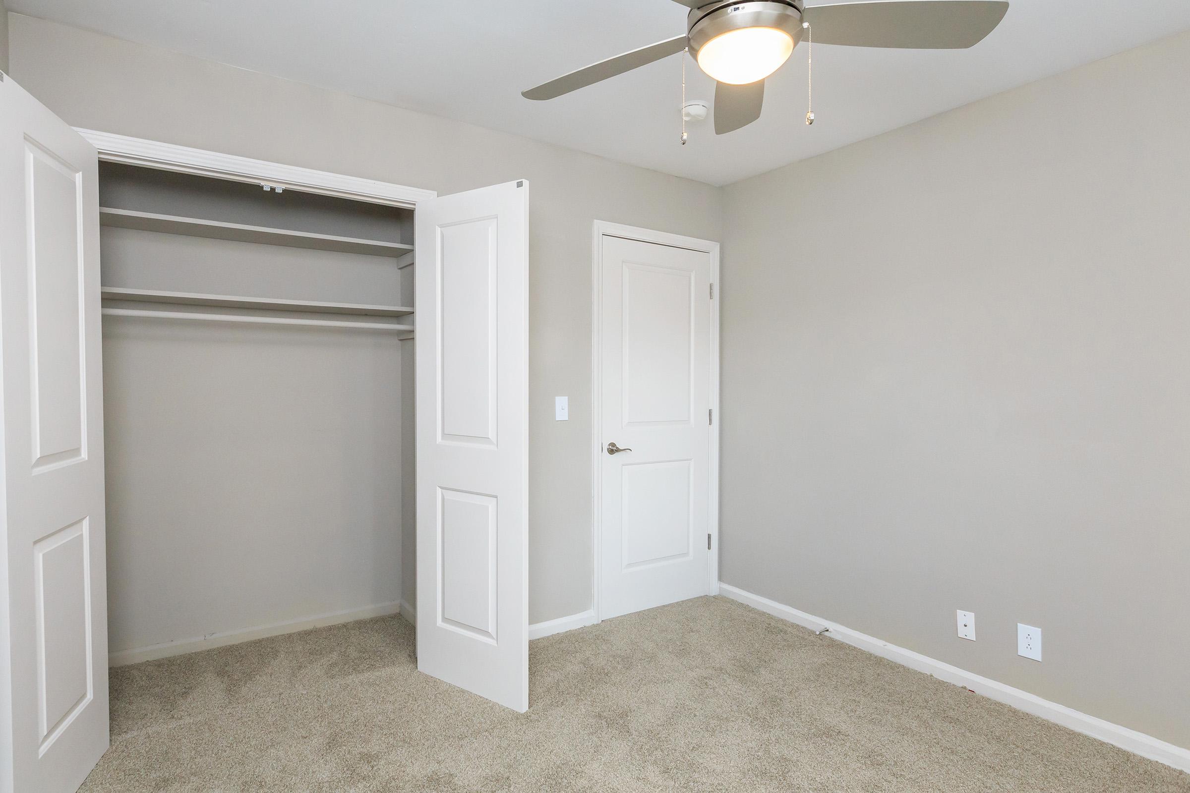 Comfortable Bedroom at Colony House