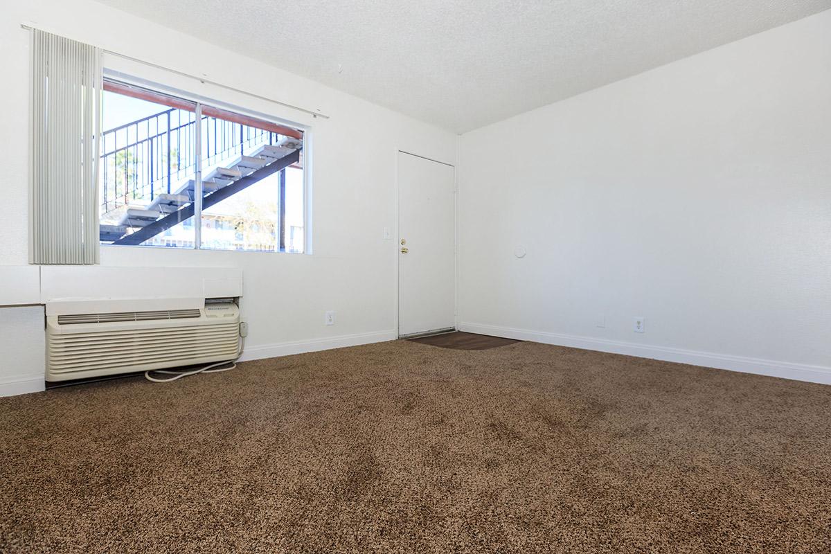 LUSH CARPETED ONE BEDROOM AT WOODHAVEN APARTMENTS IN LAS VEGAS