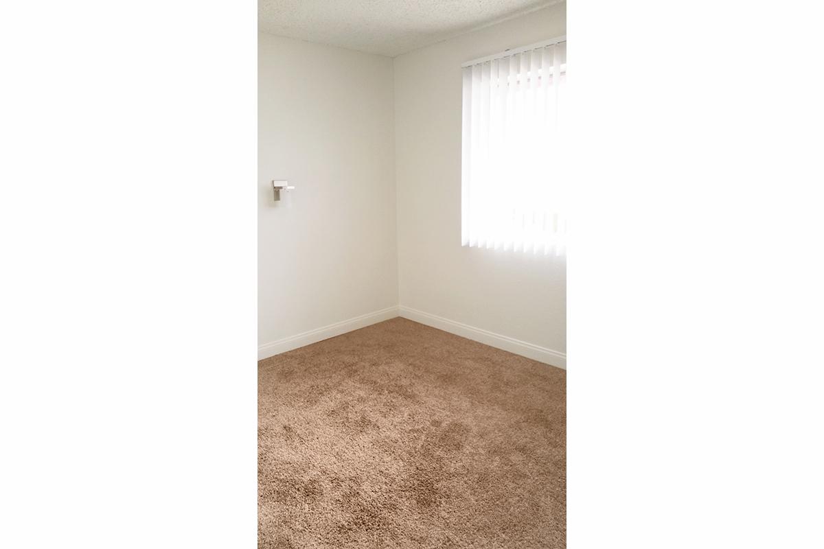 COZY BEDROOM AT WOODHAVEN APARTMENTS IN LAS VEGAS
