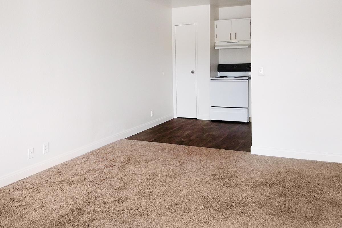 CREATE LASTING MEMORIES WOODHAVEN APARTMENTS IN LAS VEGAS