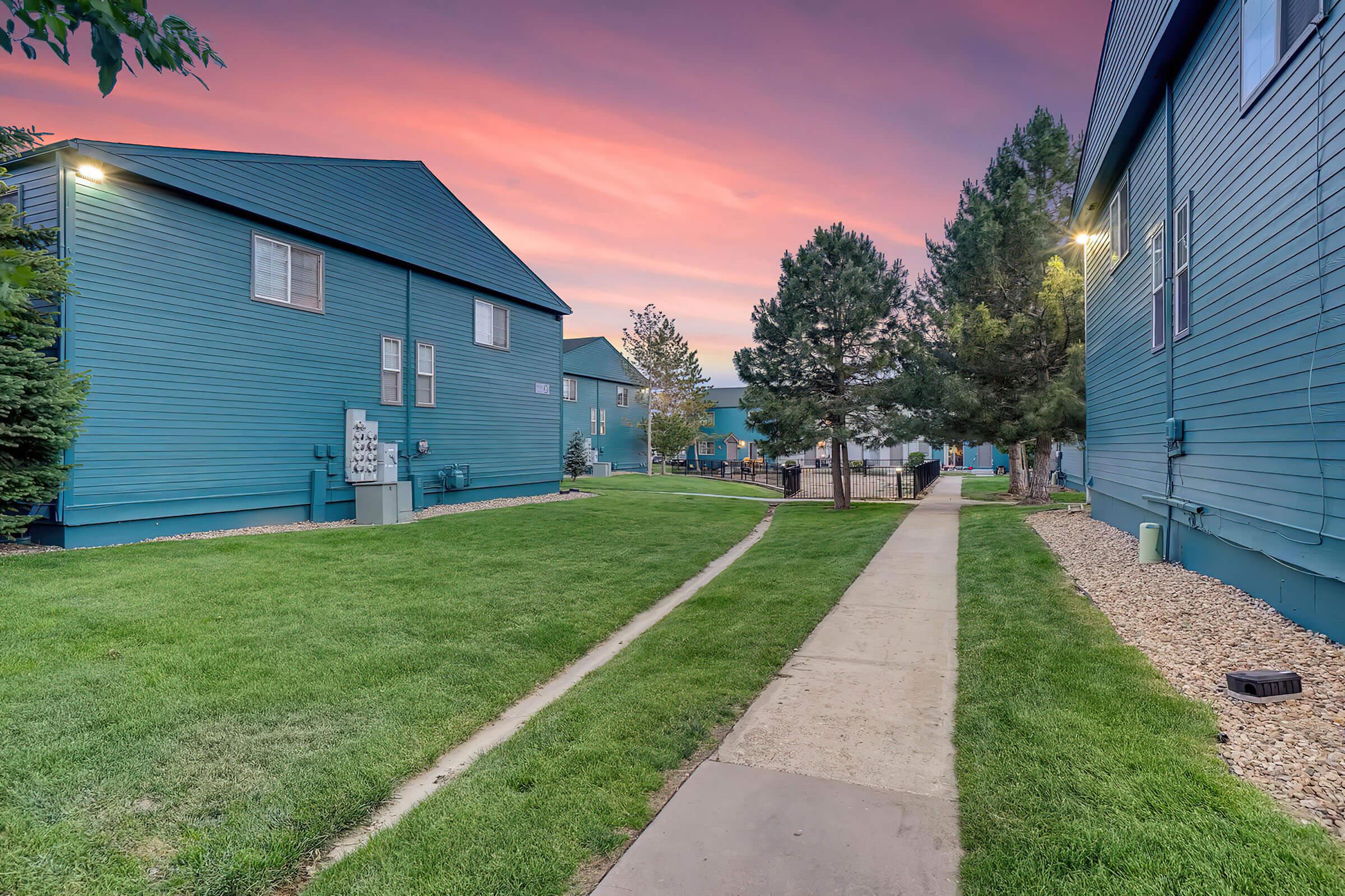 Common Area at Stratus Townhomes, Apartments in Westminster, CO