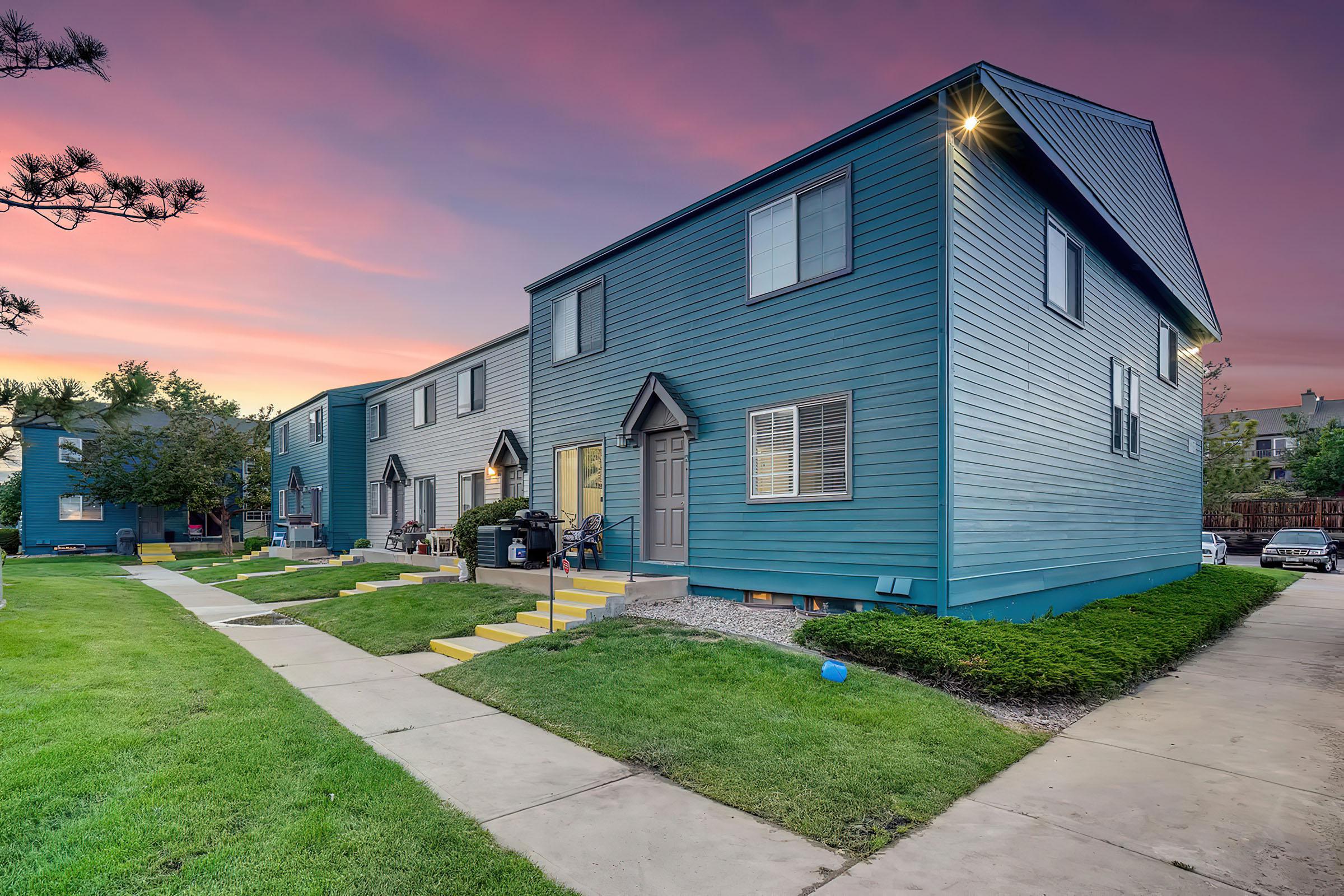Common Area at Stratus Townhomes, Apartments in Westminster, CO