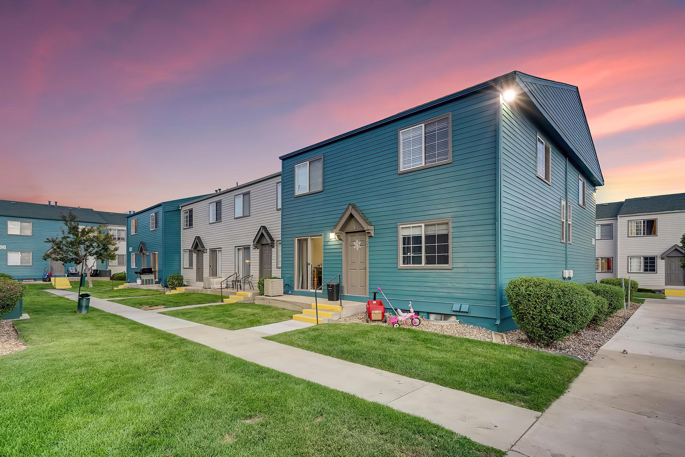 Common Area at Stratus Townhomes, Apartments in Westminster, CO