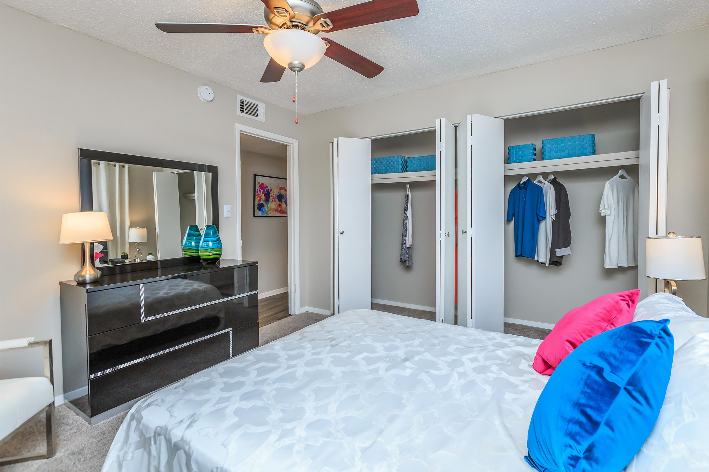 COZY ONE BEDROOM AT THE PARK AT PALATINE