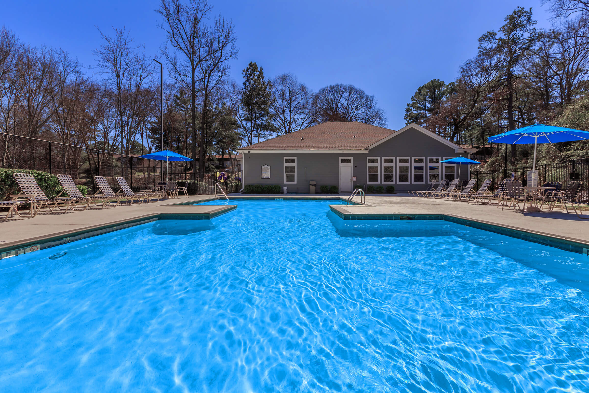 The Park at Palatine - Apartments in College Park, GA