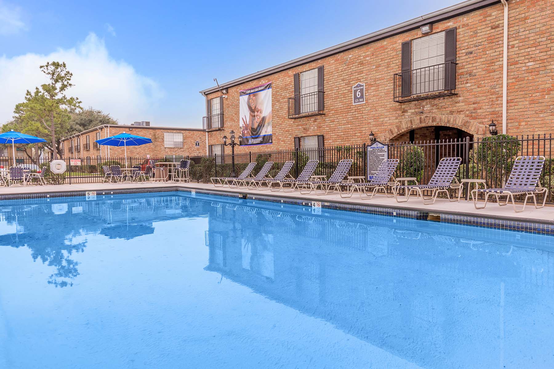 The Park at Leyton Apartments in Pasadena, TX