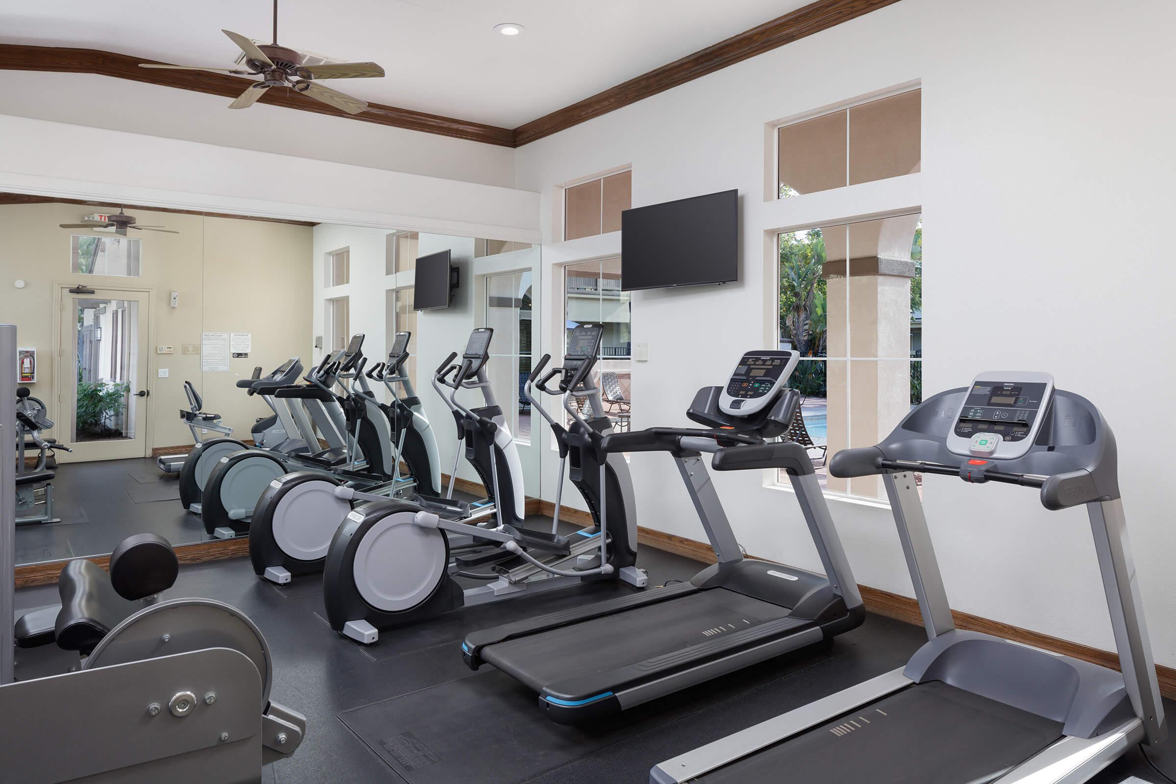 Laurel Glen Apartment Homes provides a fitness center