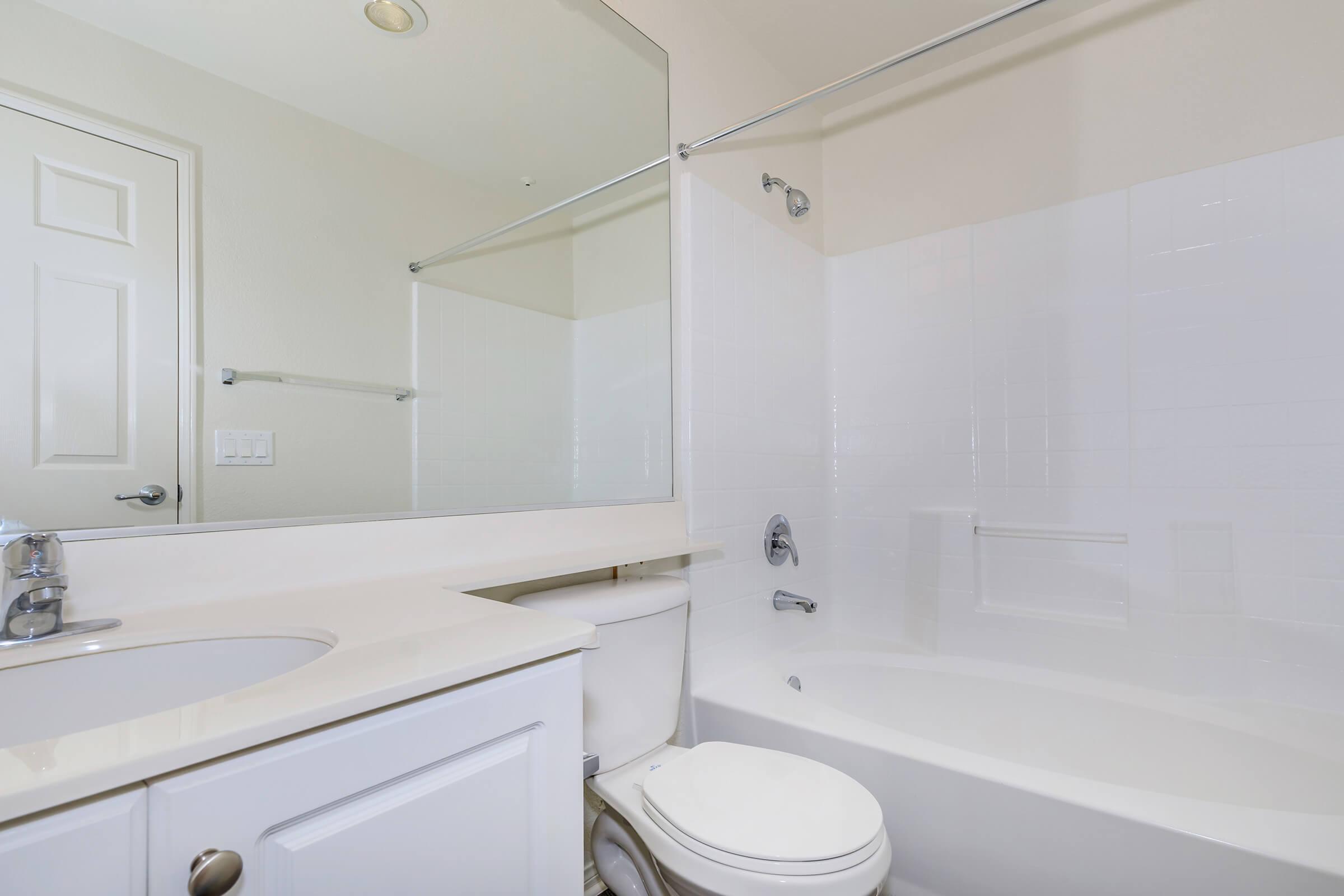 Laurel Glen Apartment Homes has all in-one shower and bath combos