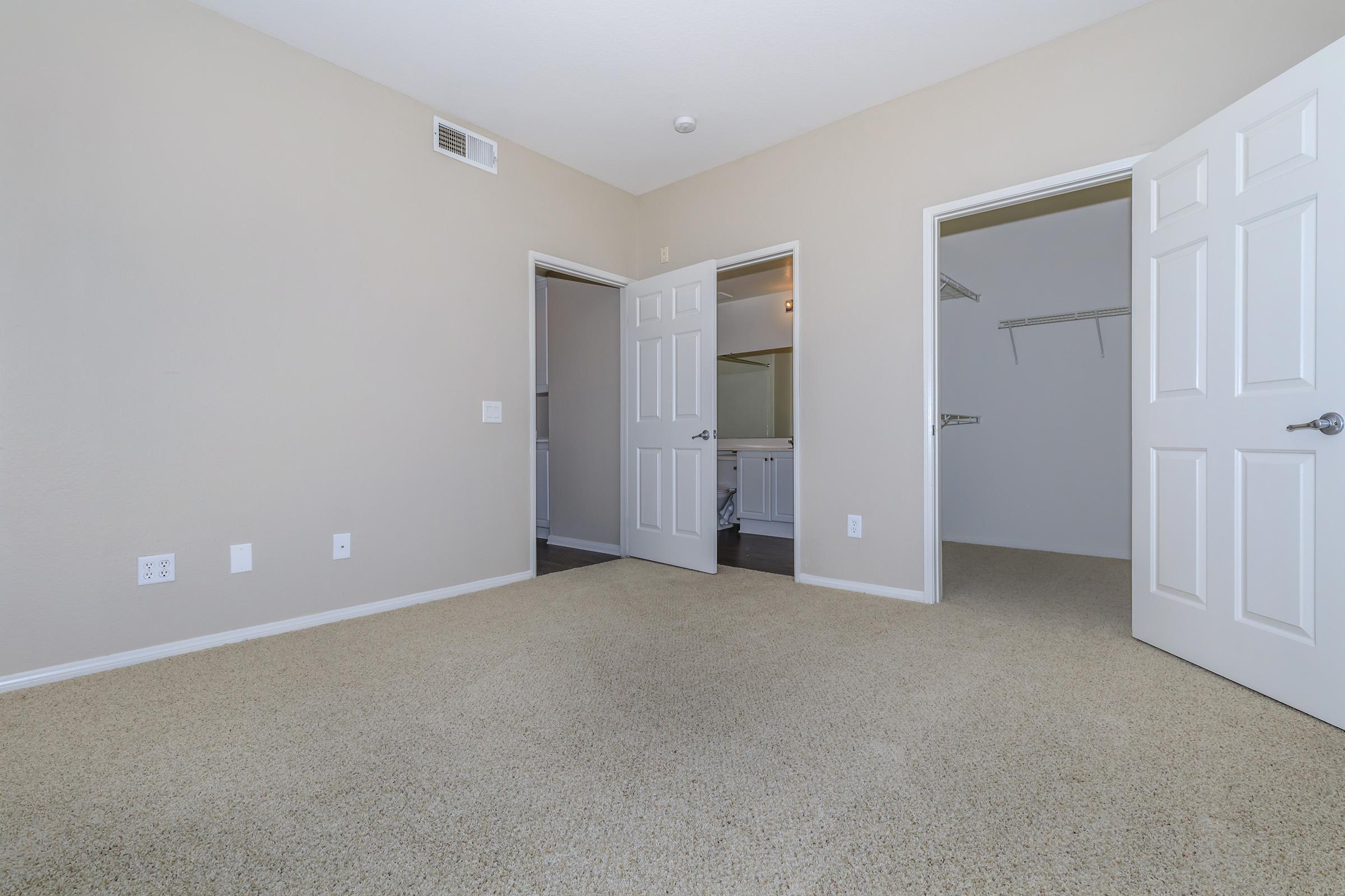 Laurel Glen Apartment Homes comfortable bedroom