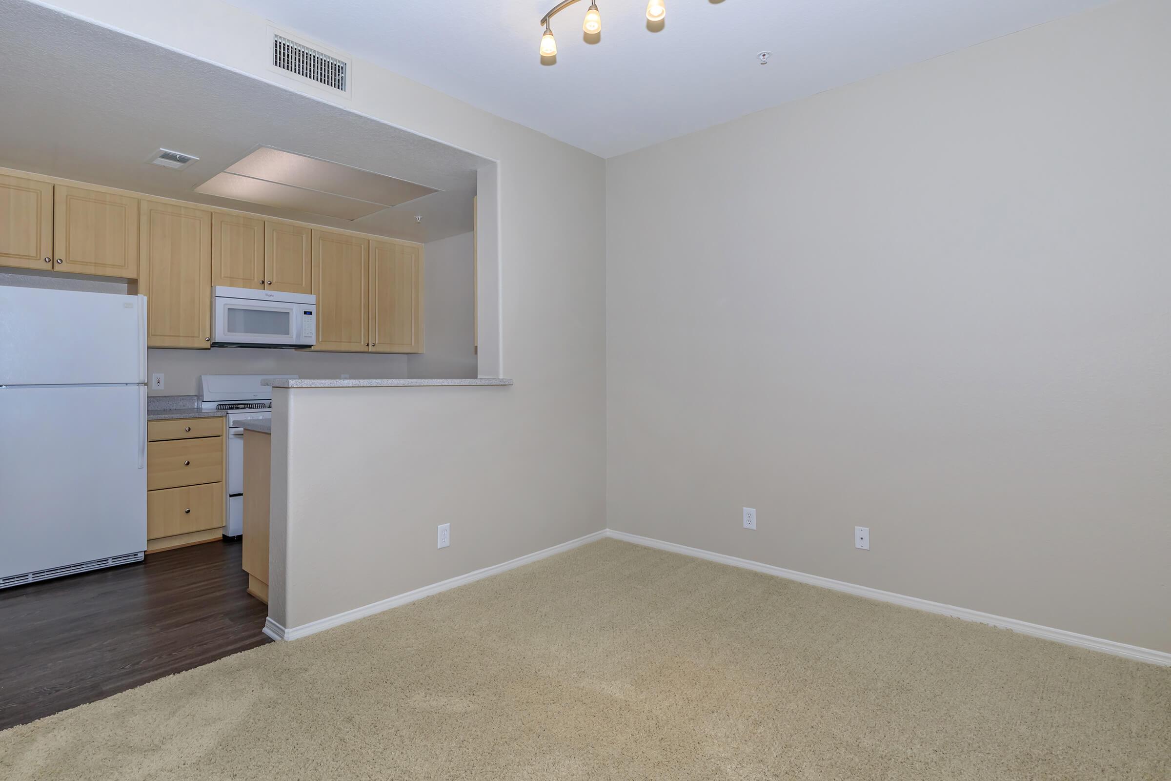 9Ft ceilings at Laurel Glen Apartment Homes