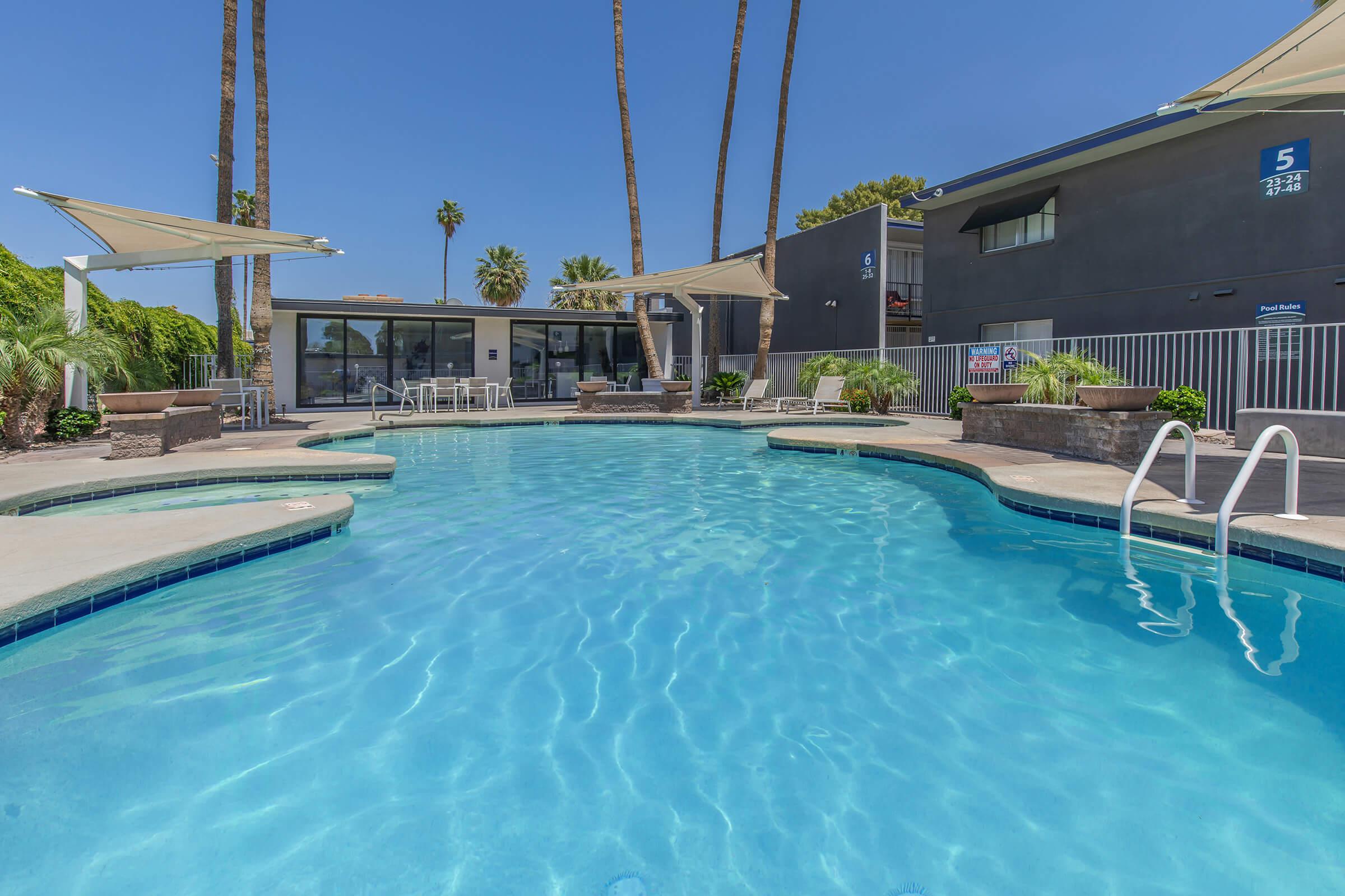 Luxury Phoenix Apartments Rise Biltmore