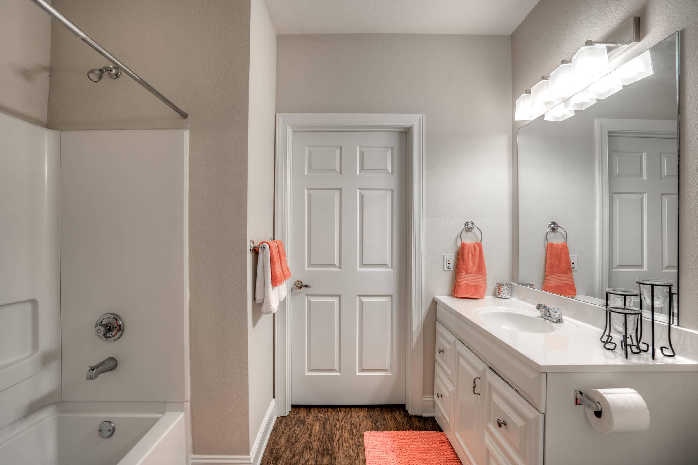Citiscape Bathroom2.jpg