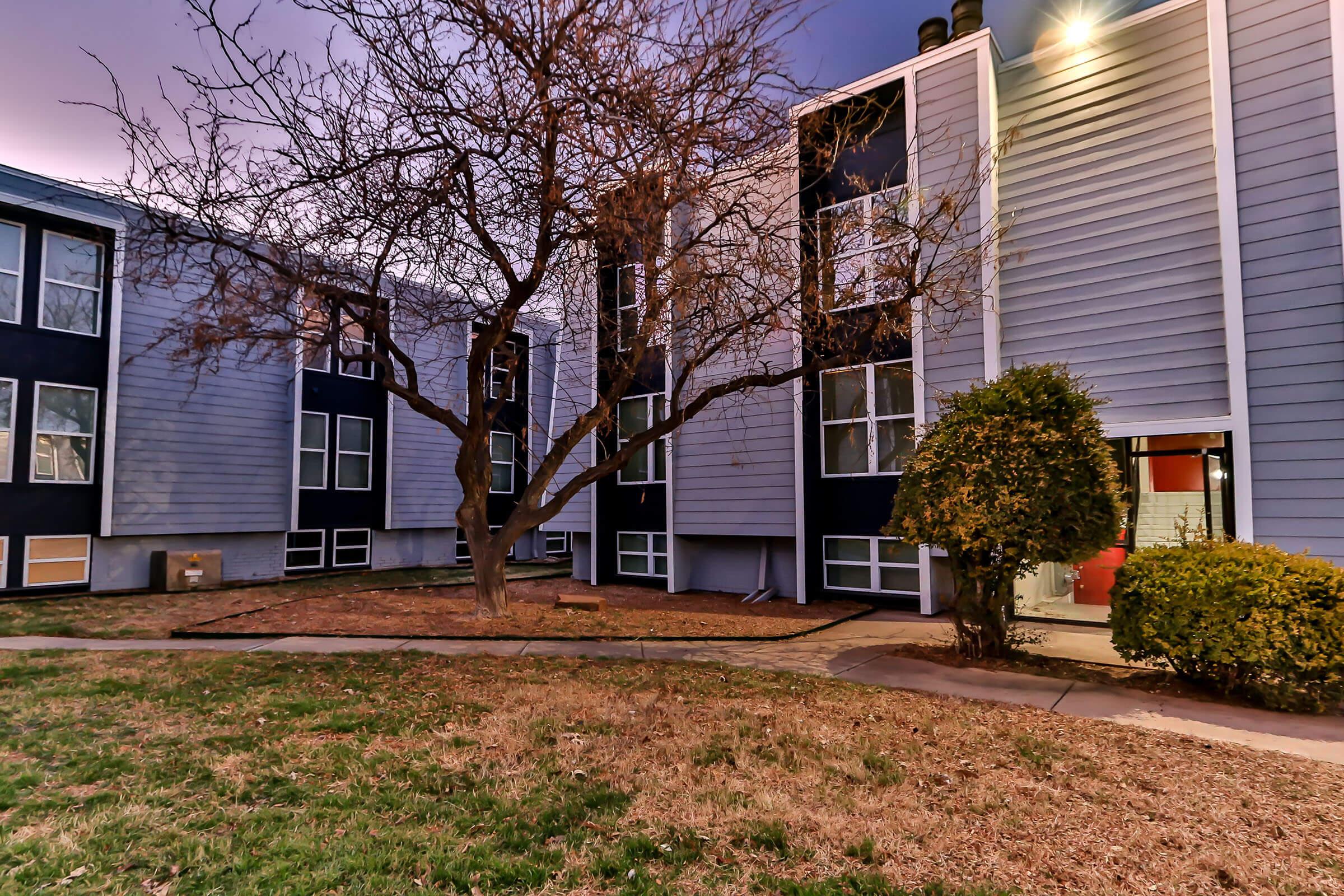 College Pointe Apartments-101.jpg