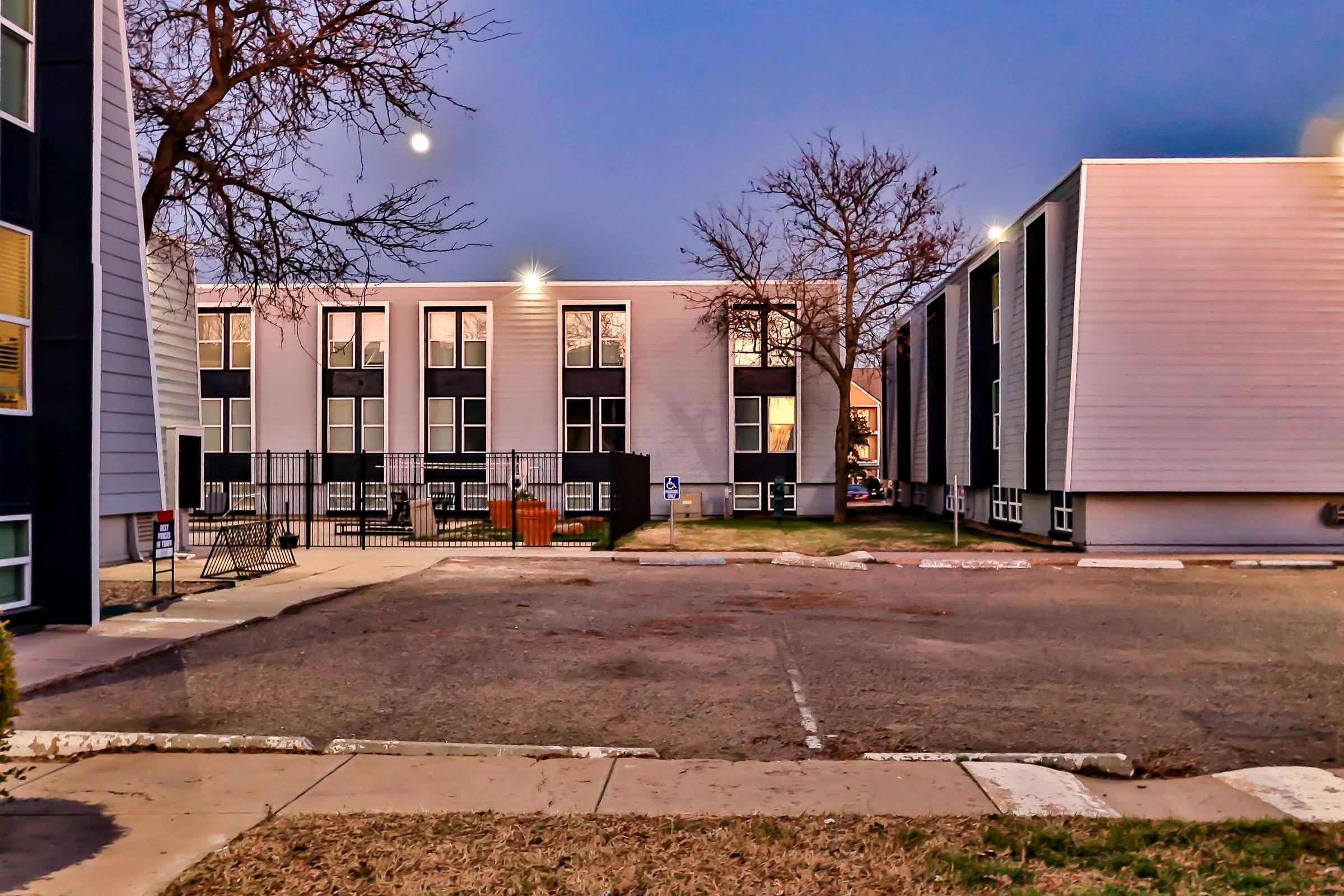 College Pointe Apartments-105.jpg