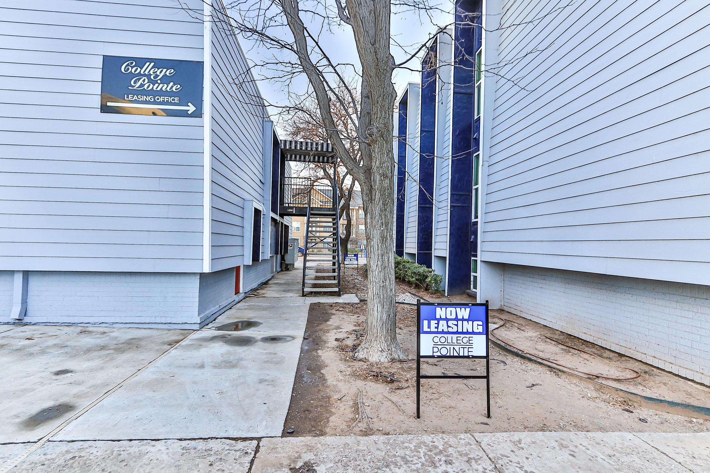 College Pointe Apartments-71.jpg