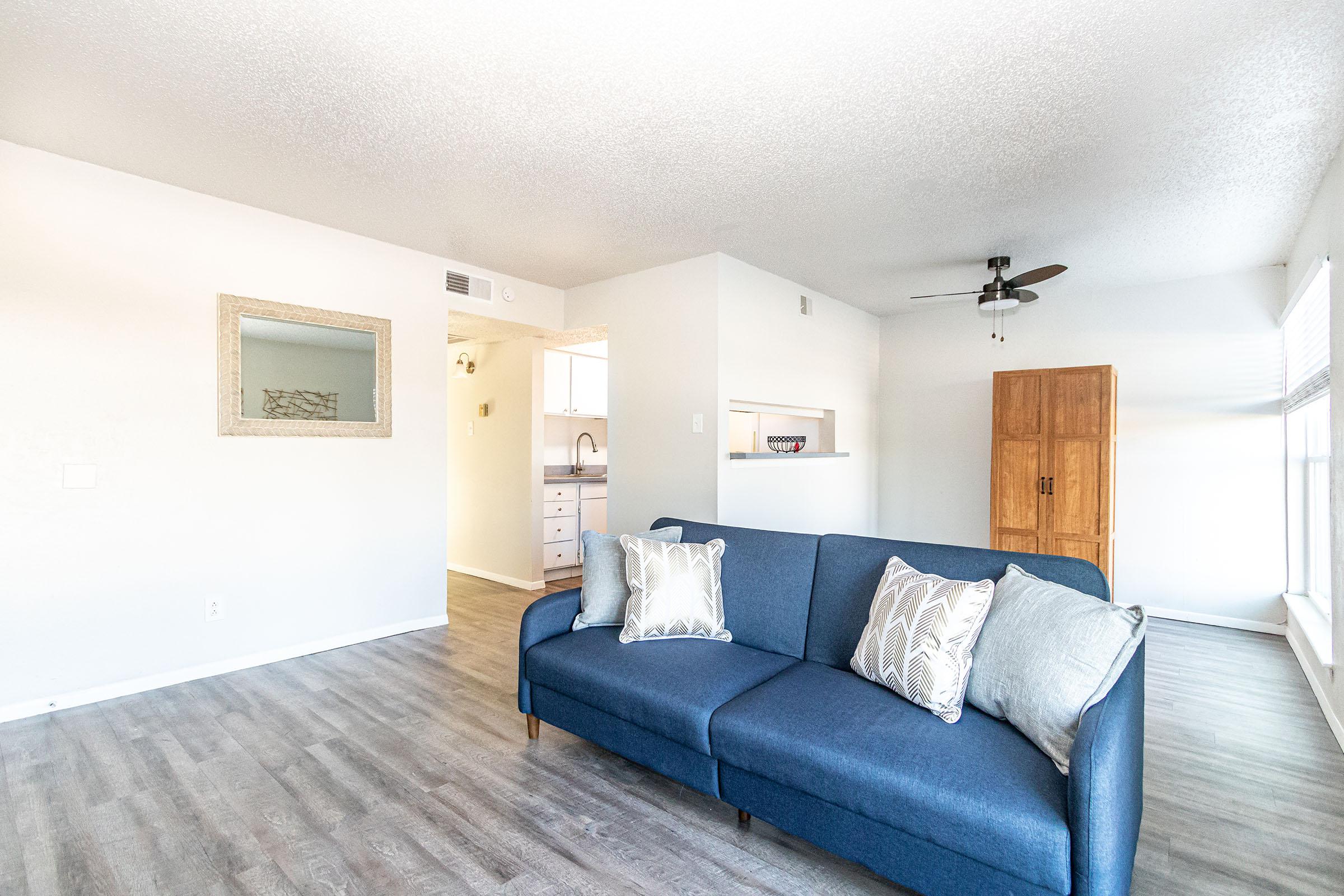 College Pointe Apartments-1.jpg