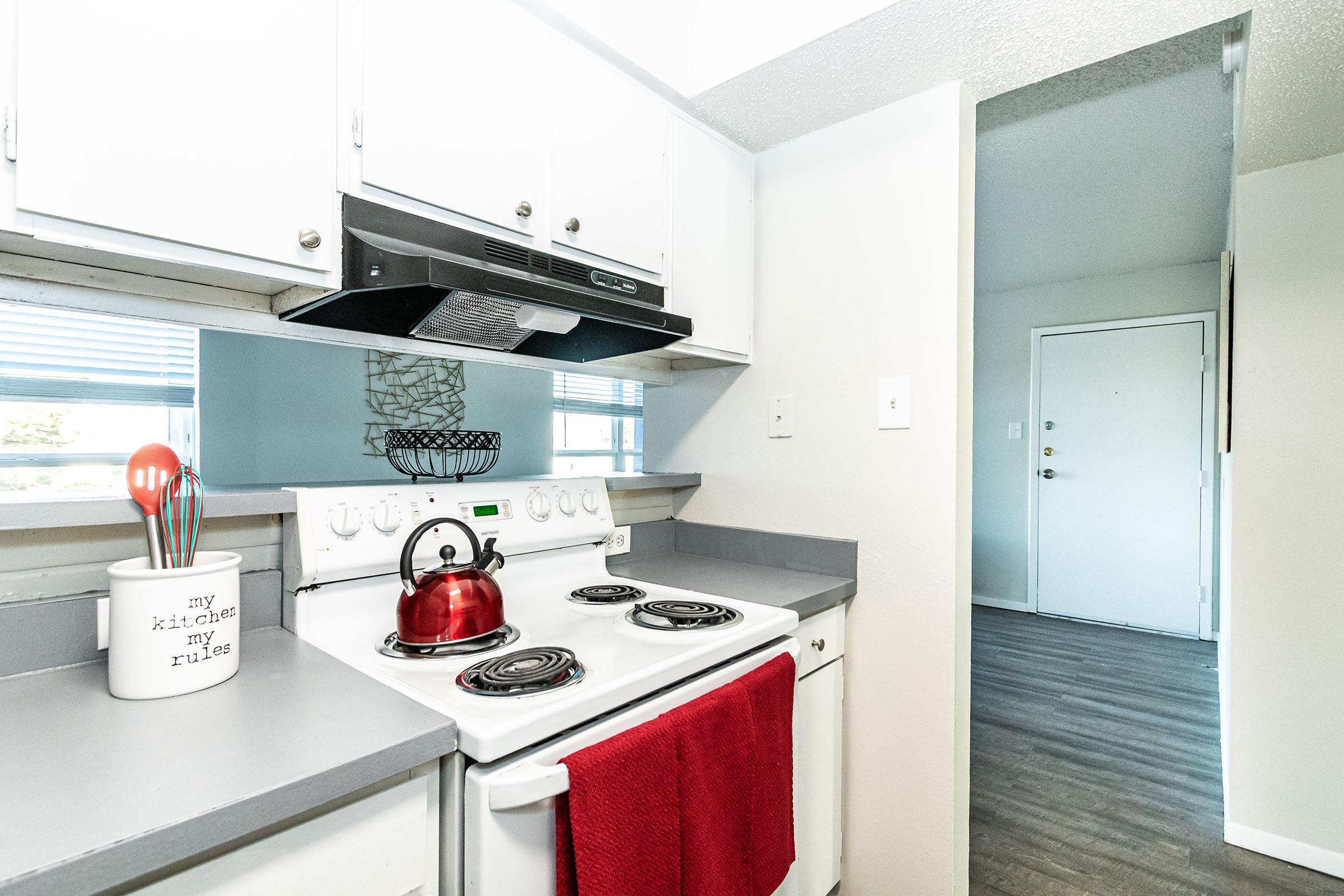 College Pointe Apartments-11.jpg