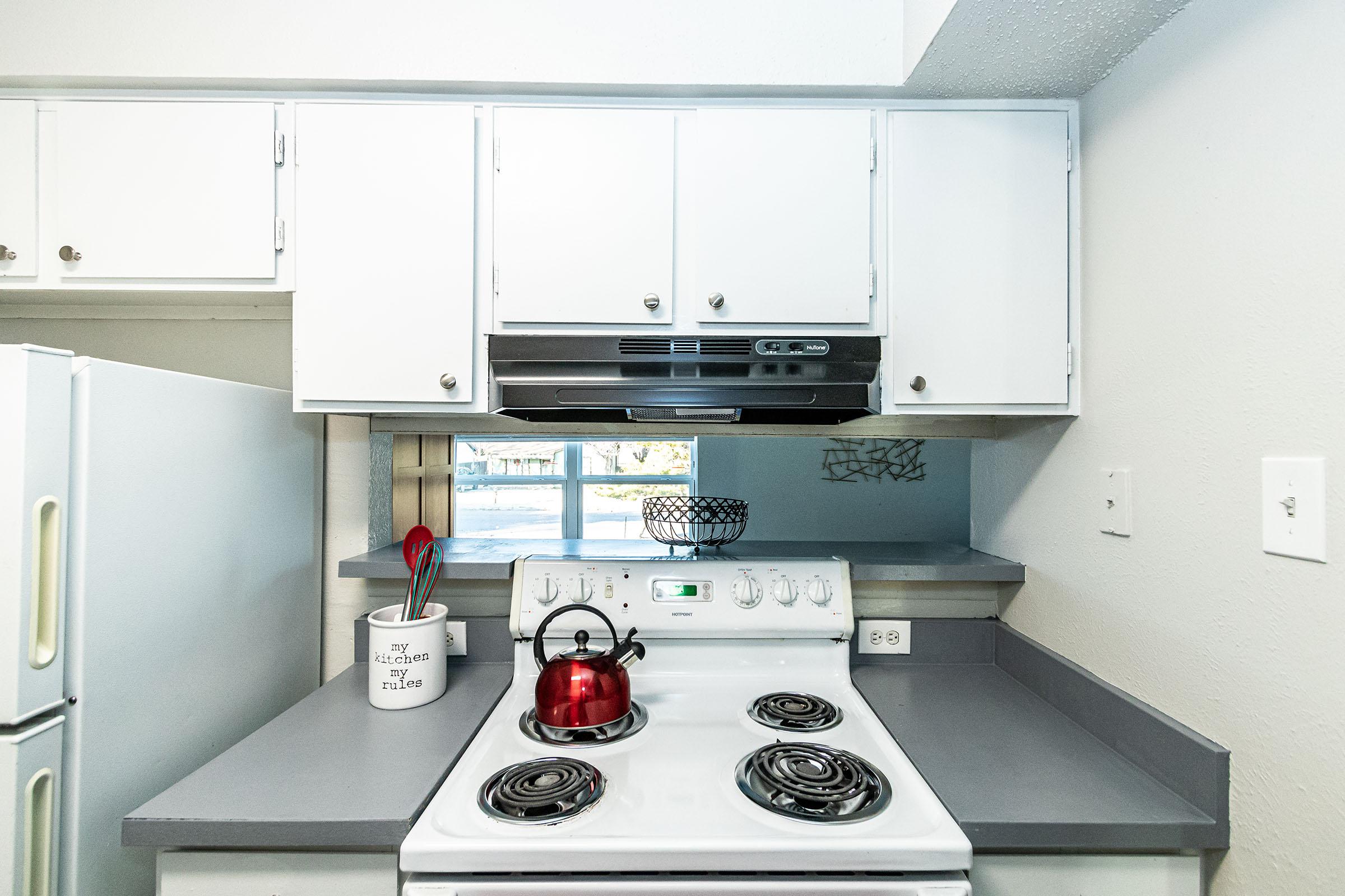 College Pointe Apartments-14.jpg