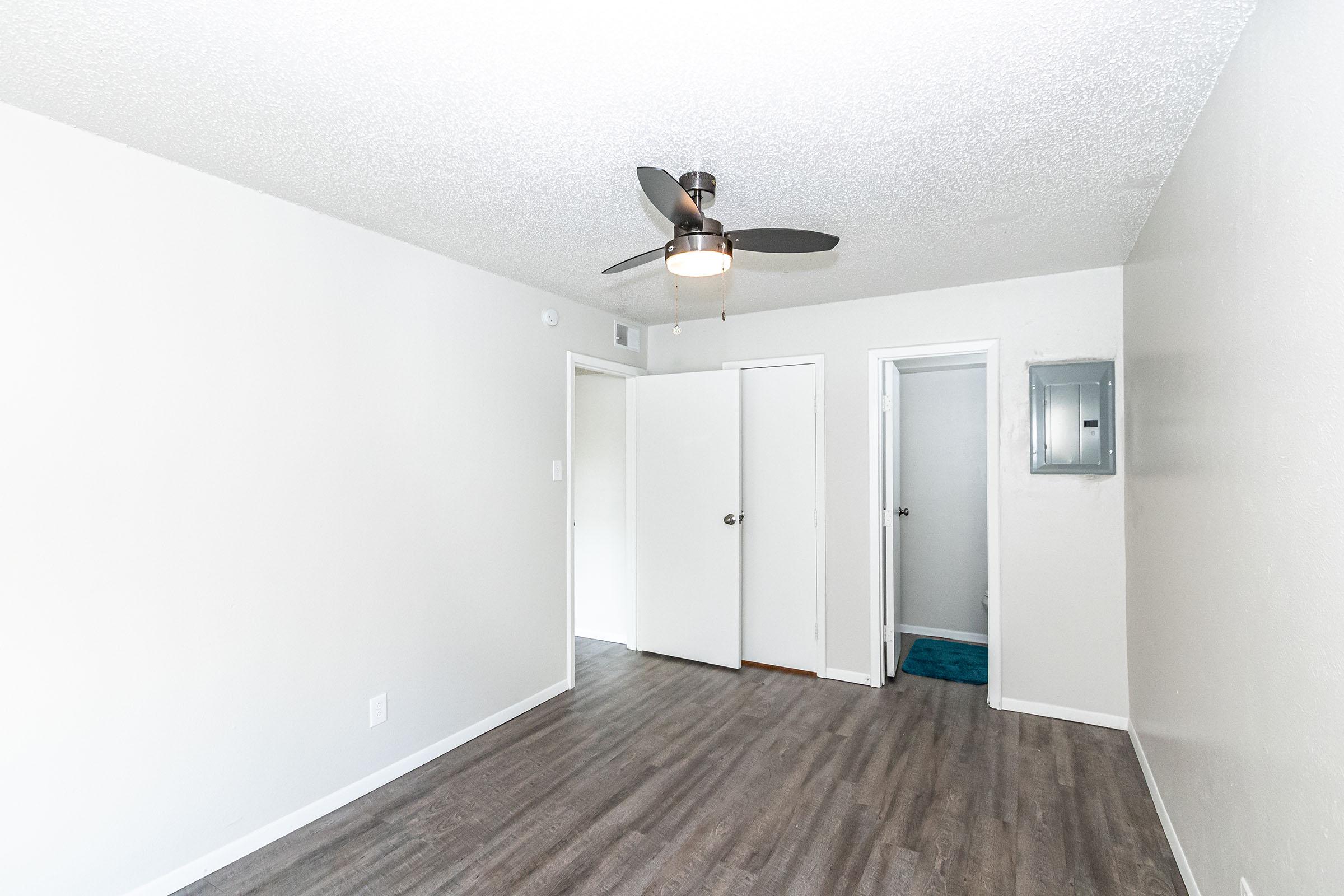 College Pointe Apartments-15.jpg