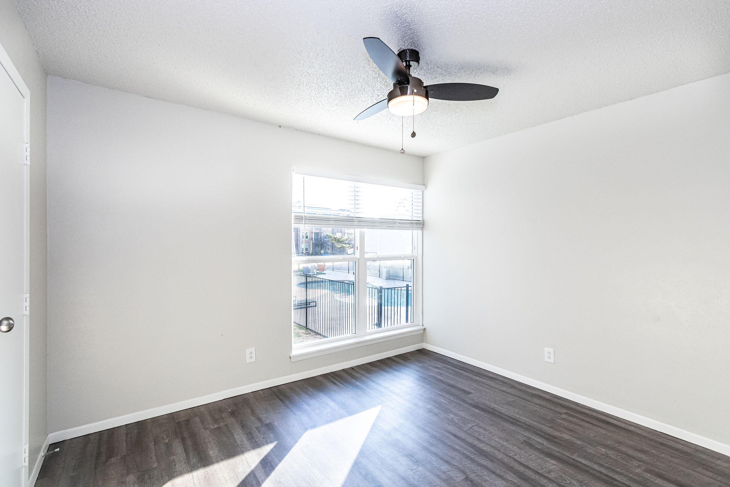 College Pointe Apartments-22.jpg