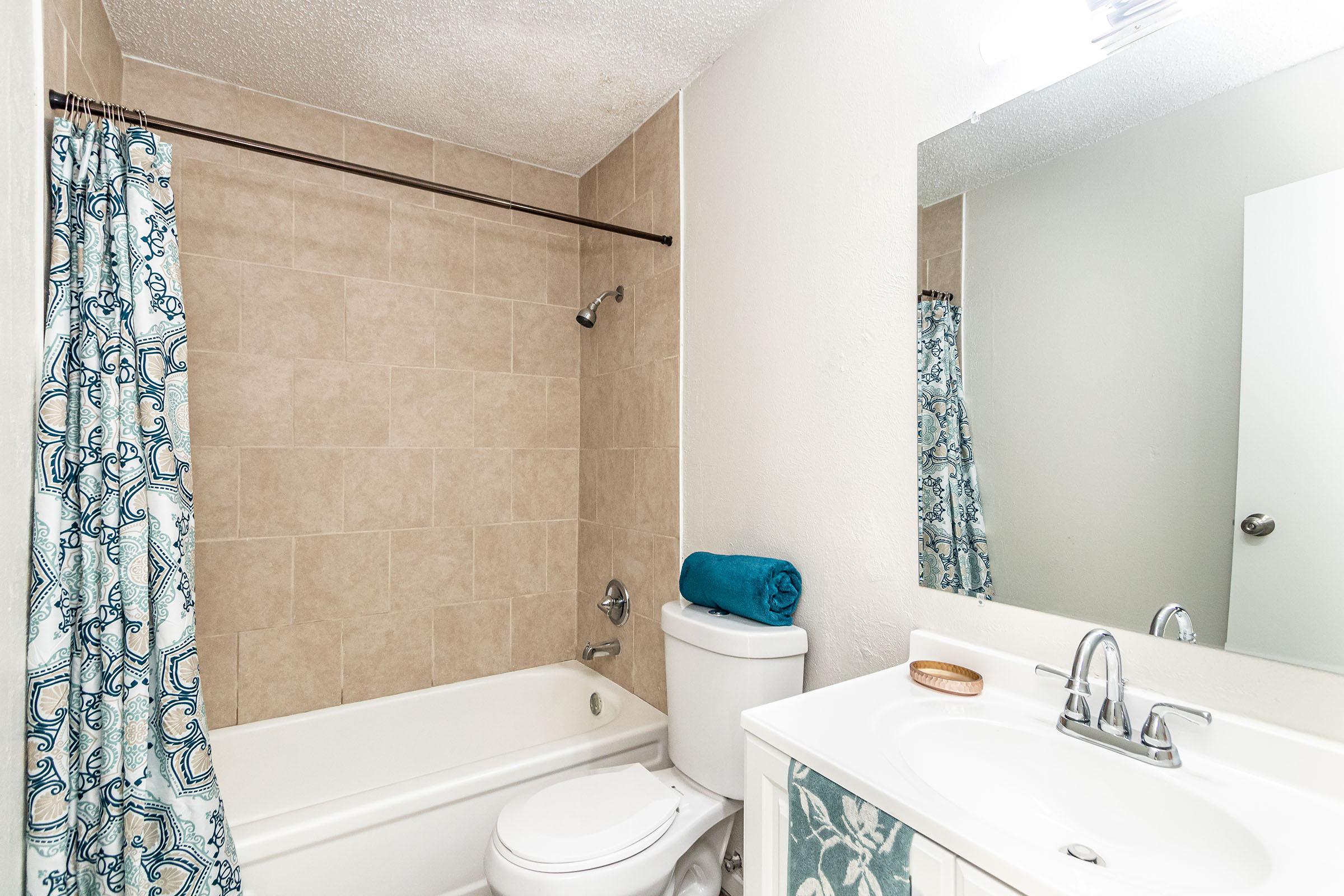 College Pointe Apartments-24.jpg