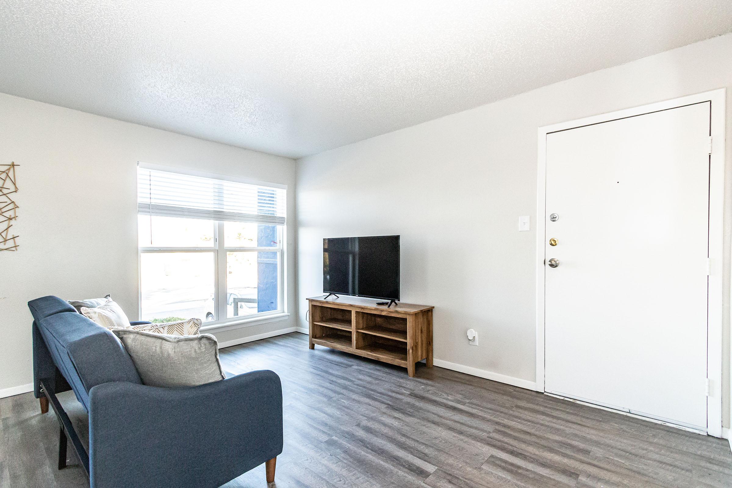 College Pointe Apartments-3.jpg
