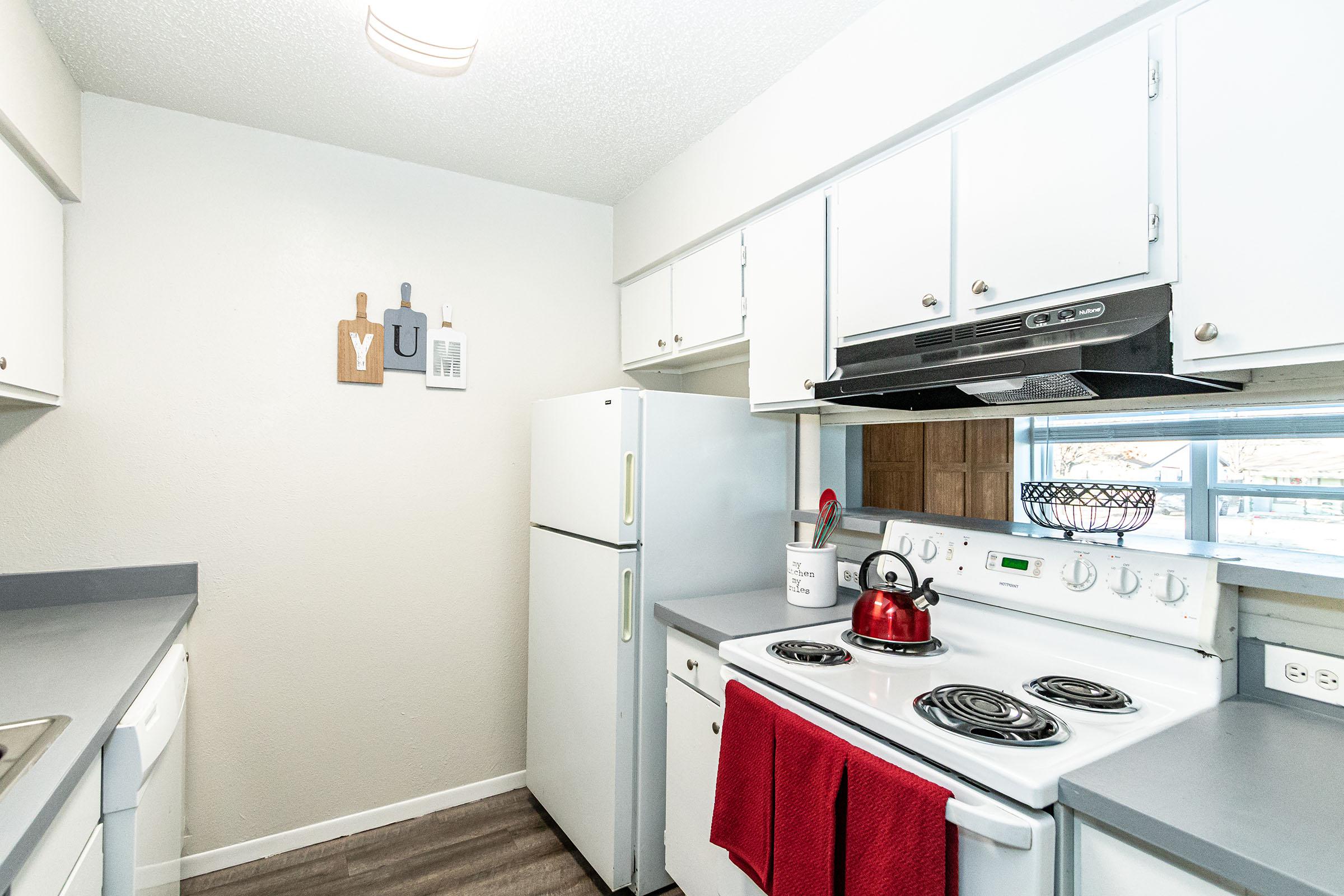 College Pointe Apartments-8.jpg