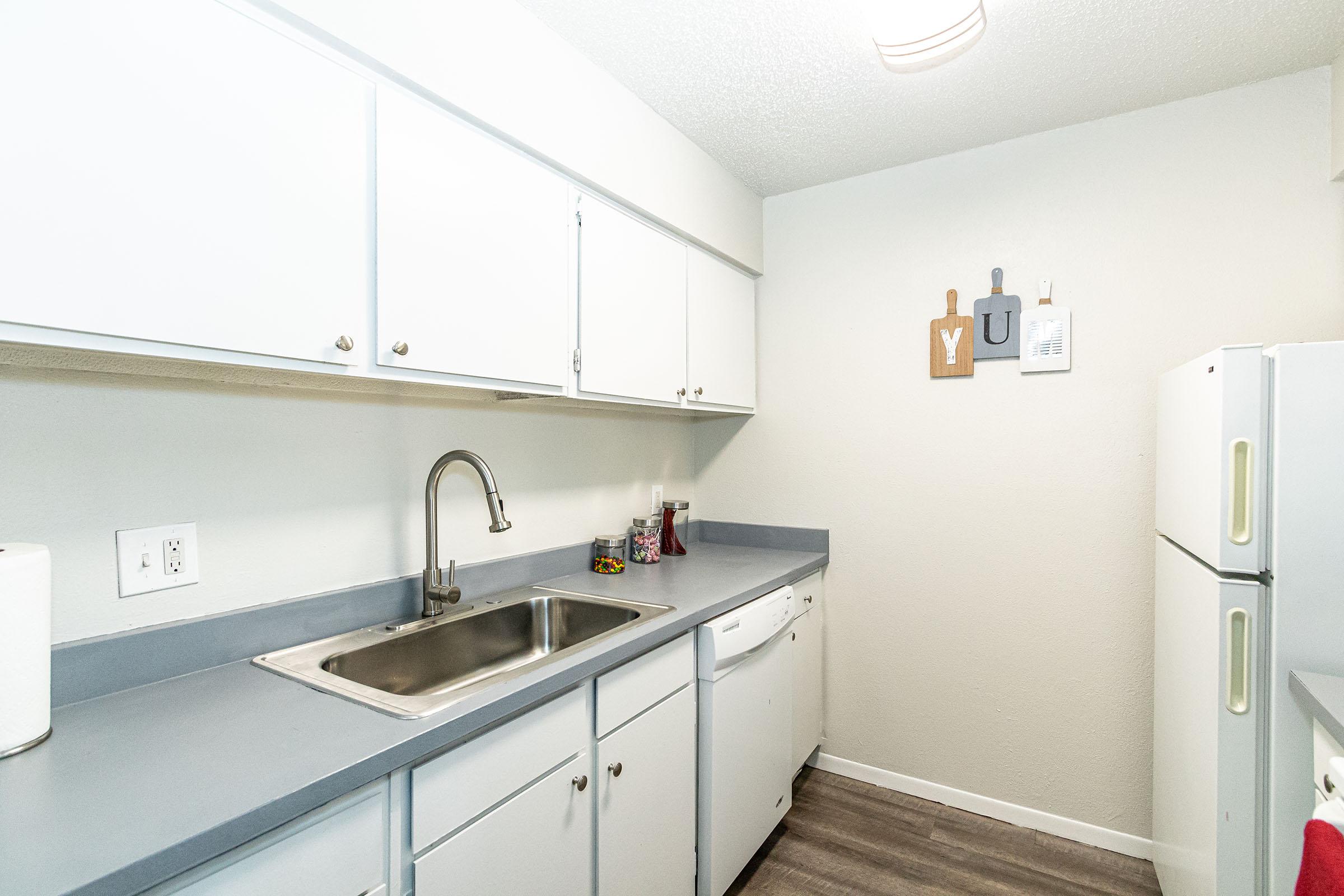 College Pointe Apartments-9.jpg