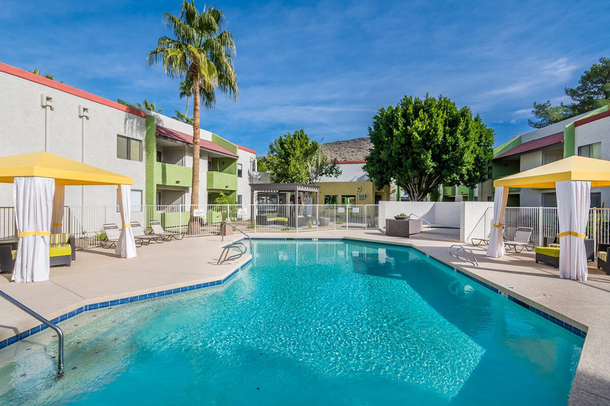 Shimmering Swimming Pool - Spring Apartments - Phoenix - Arizona