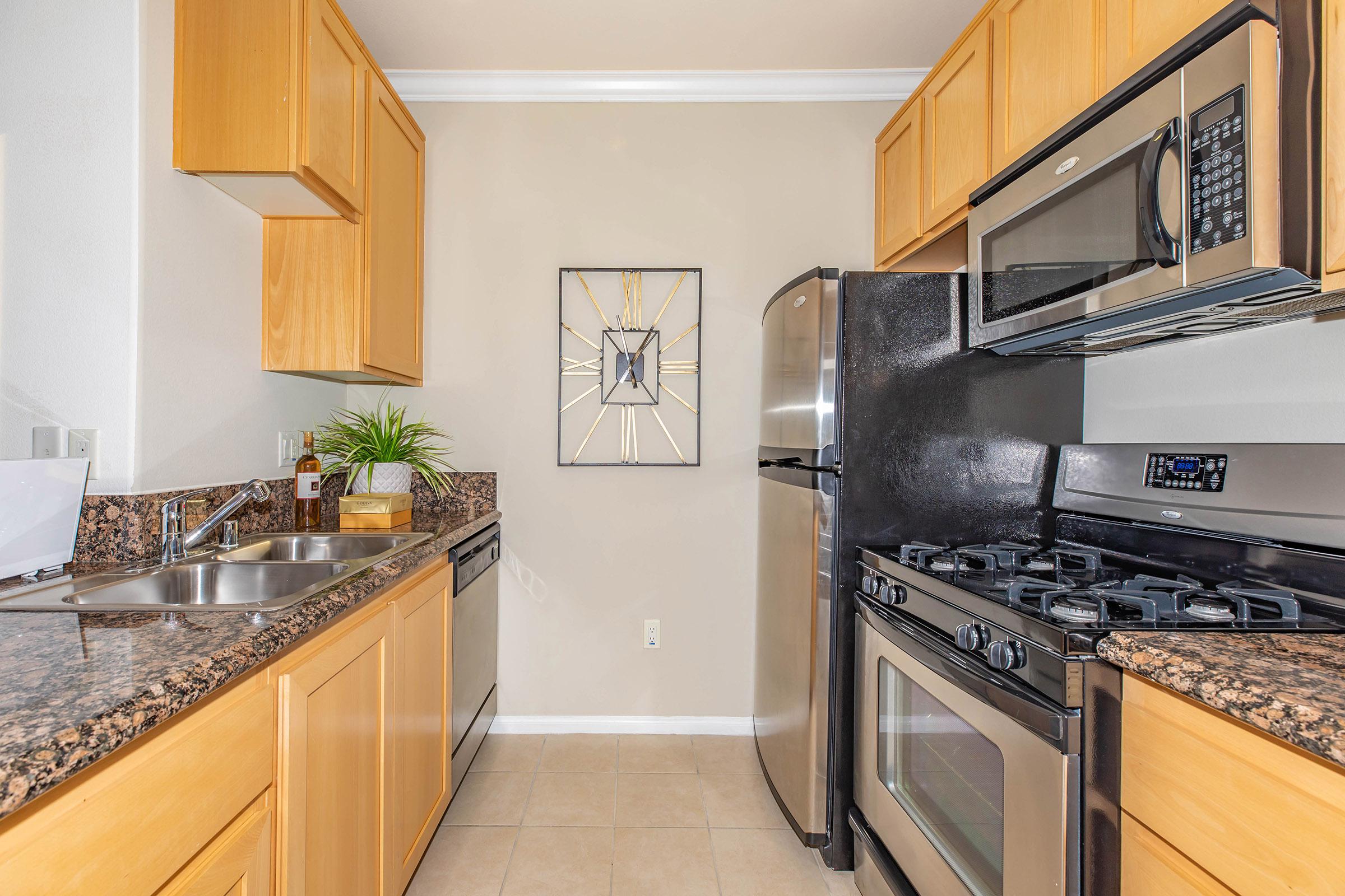 FULLY-EQUIPPED KITCHEN
