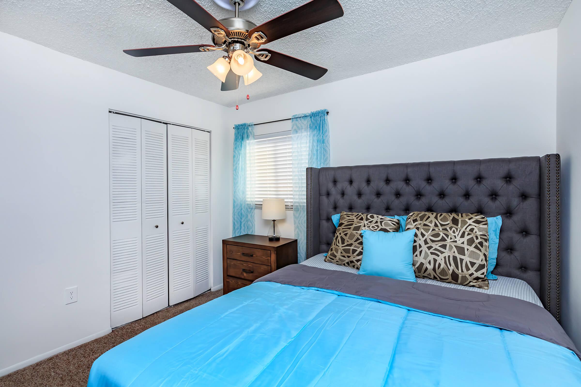 1 AND 2 BEDROOM APARTMENTS IN TAMPA, FLORIDA