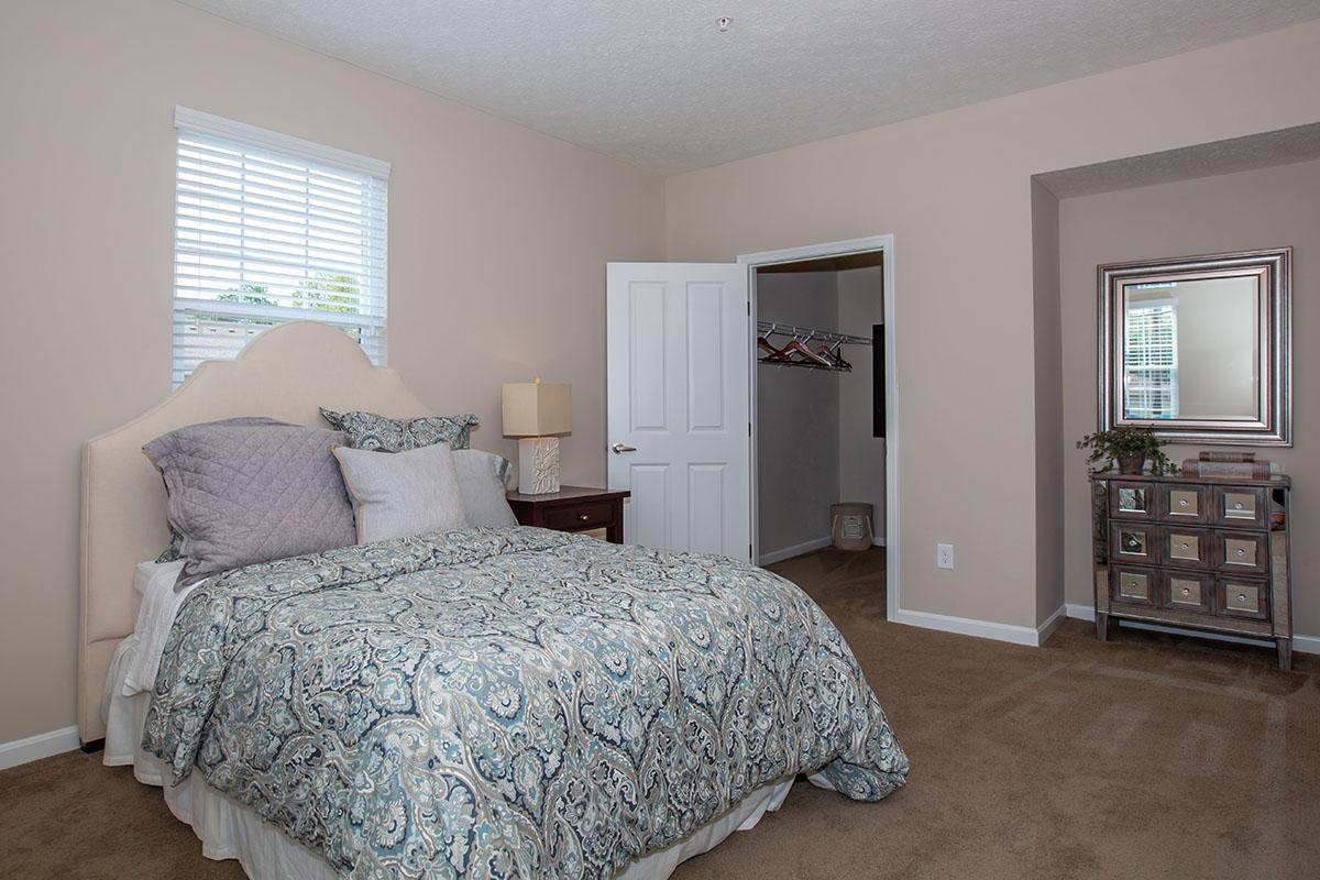 04b Master bedroom.jpg