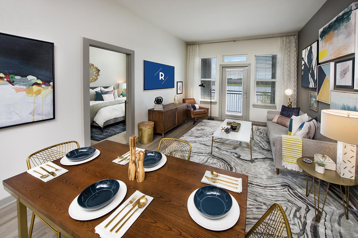 Model Dining Room 01.jpg