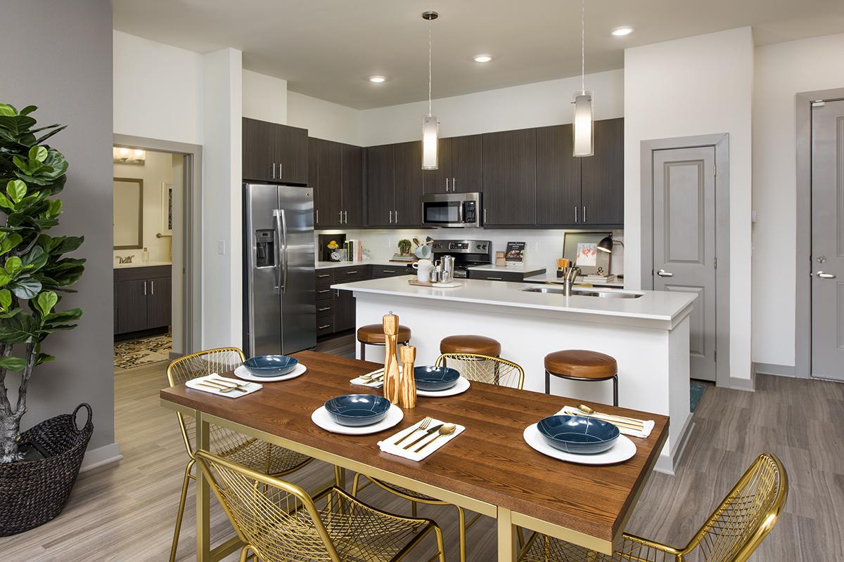 Model Dining Room 02.jpg