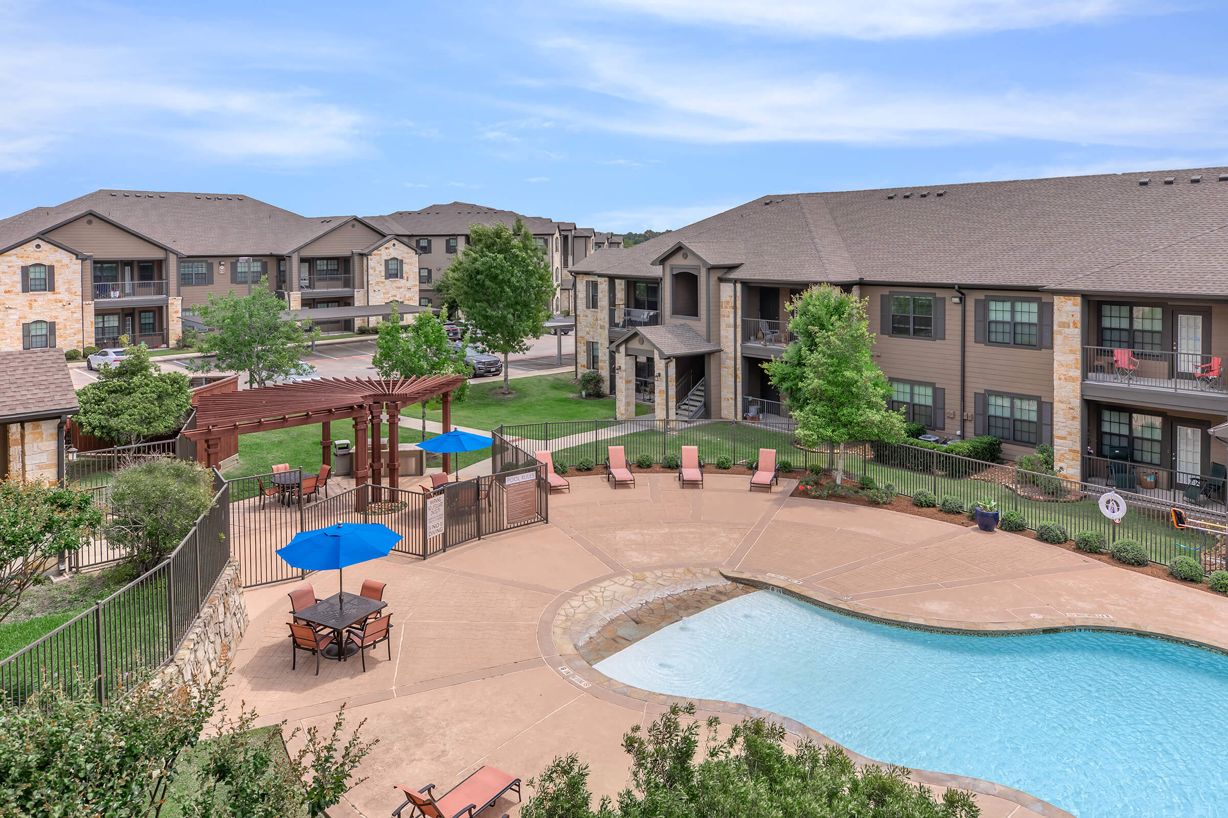 Home Town Creek Village Apartments Montgomery, TX