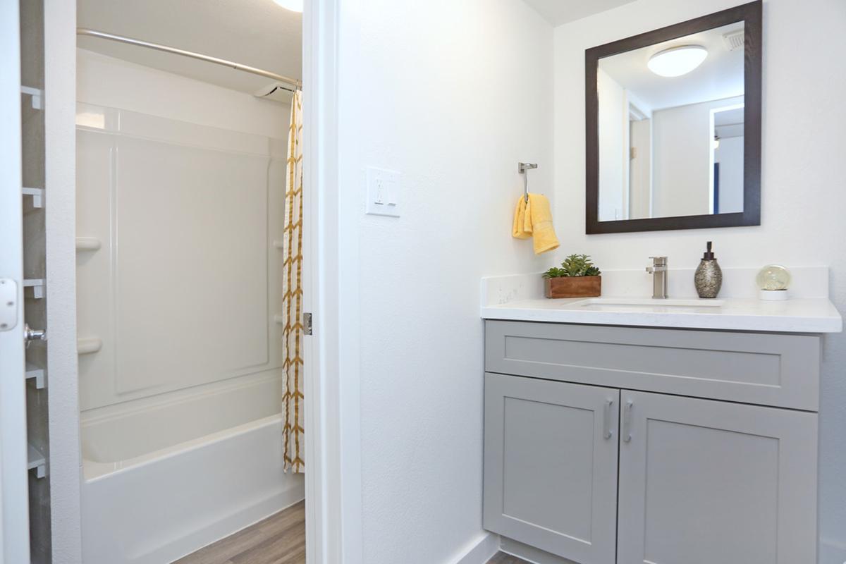 el-cortez-phoenix-az-studio-1ba---407-sf (7).jpg