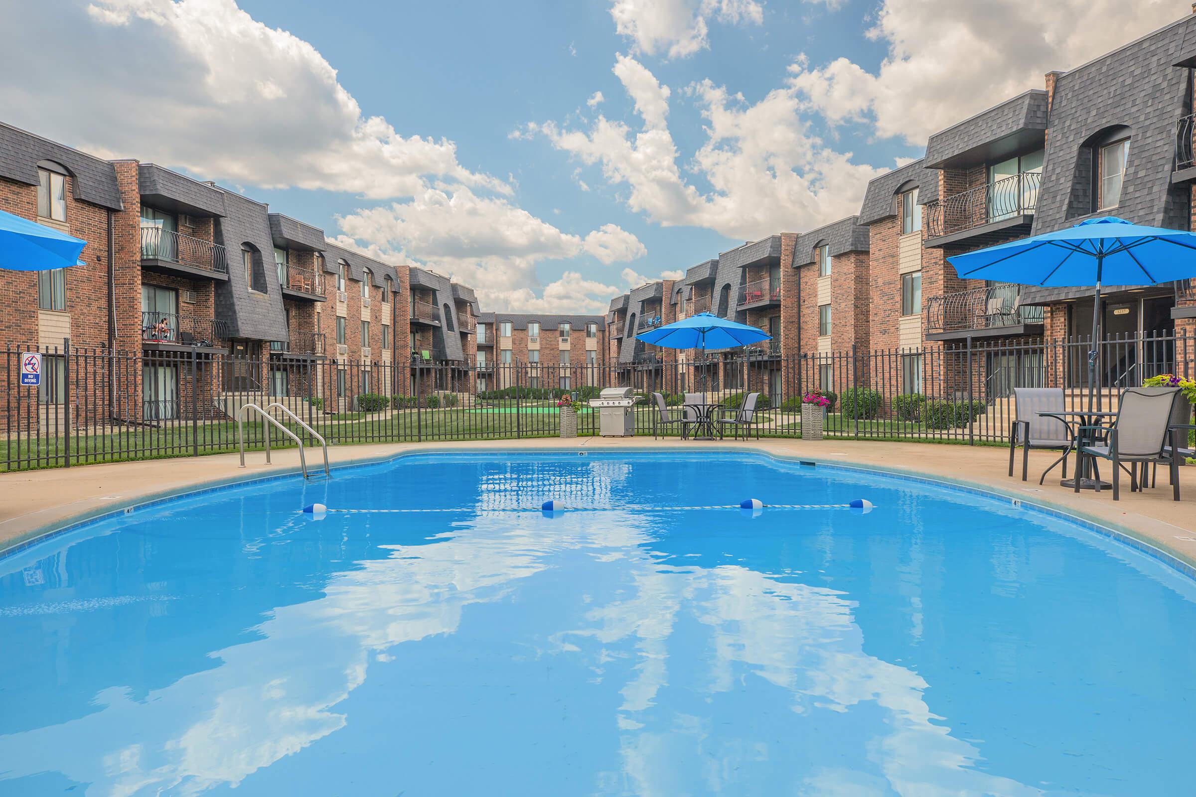 Lansing Crossing Apartment Living in Lansing, IL