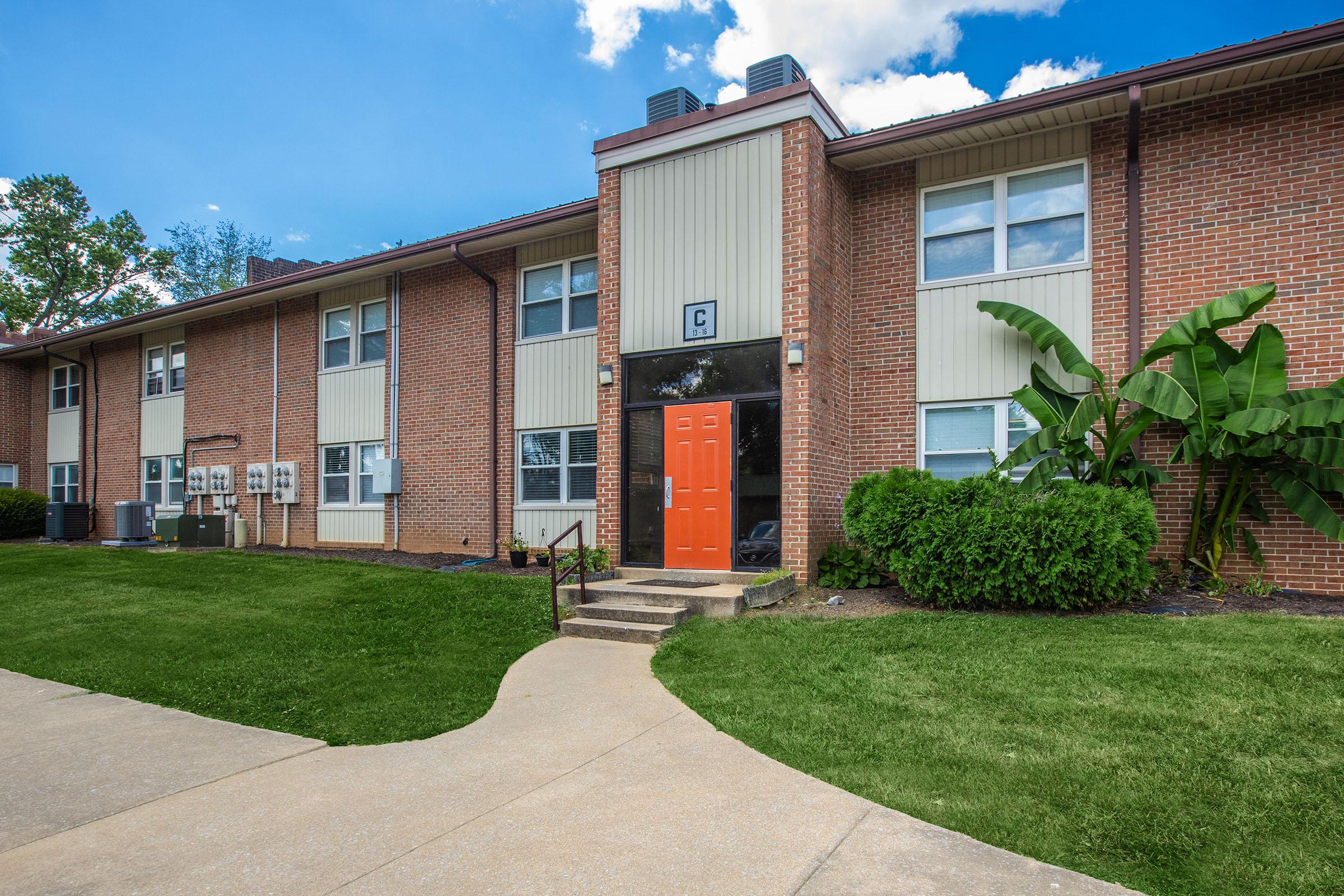 Home Bristol Square Apartments Bristol, TN