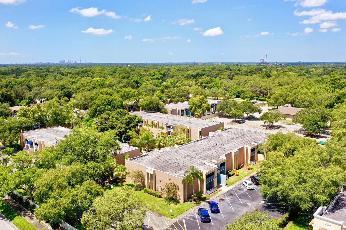seastone-luxury-apartments-tampa-fl-aerial-photo (7).jpg