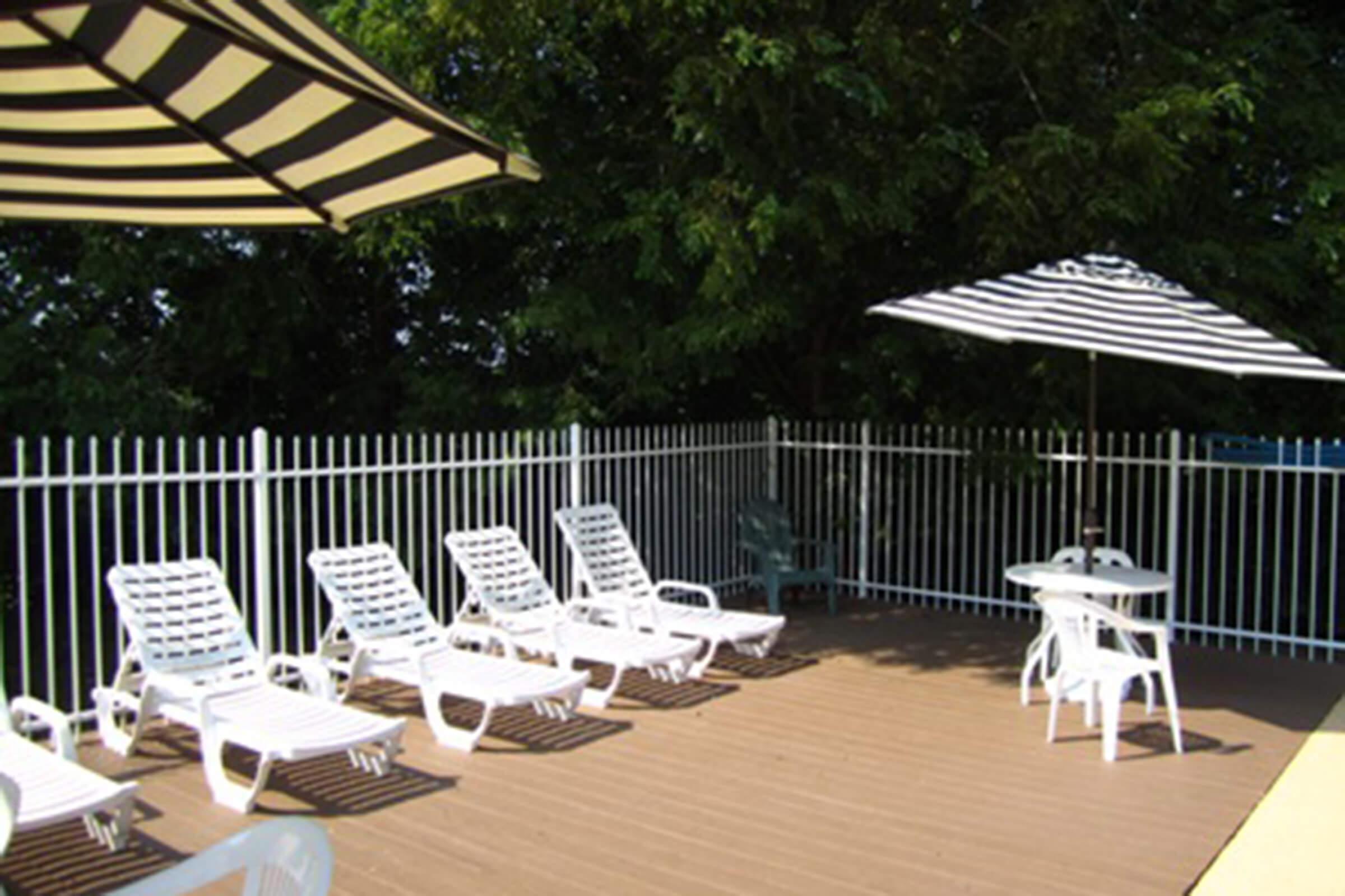 Pinetree Pool 5.jpg