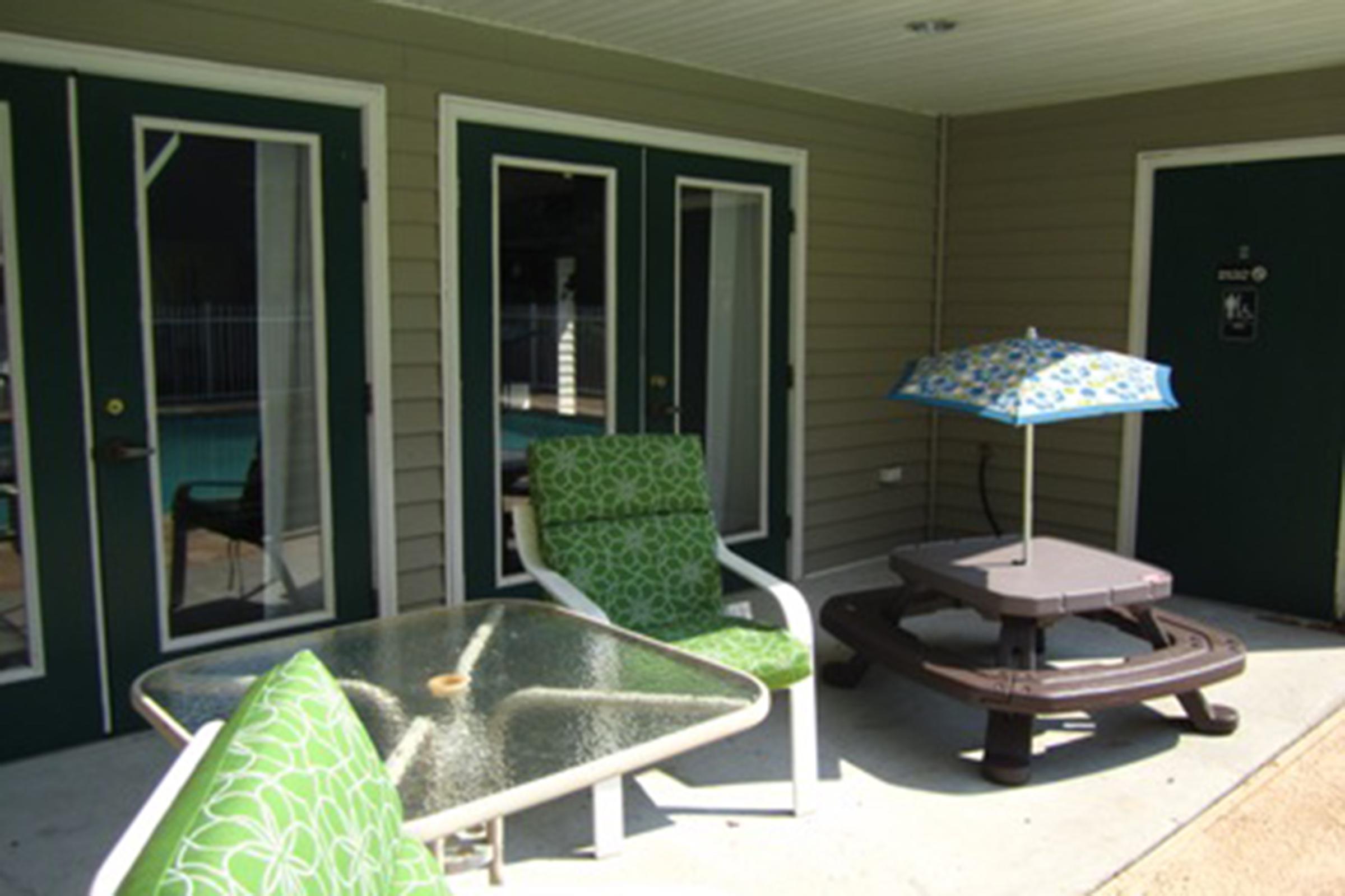 Pinetree Pool7.jpg