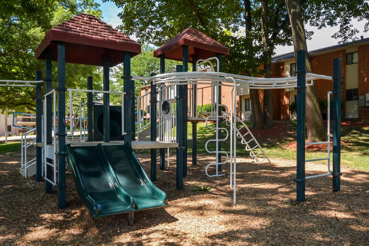 Park Forest Apartments in Affton, MO - Playground 04.jpg