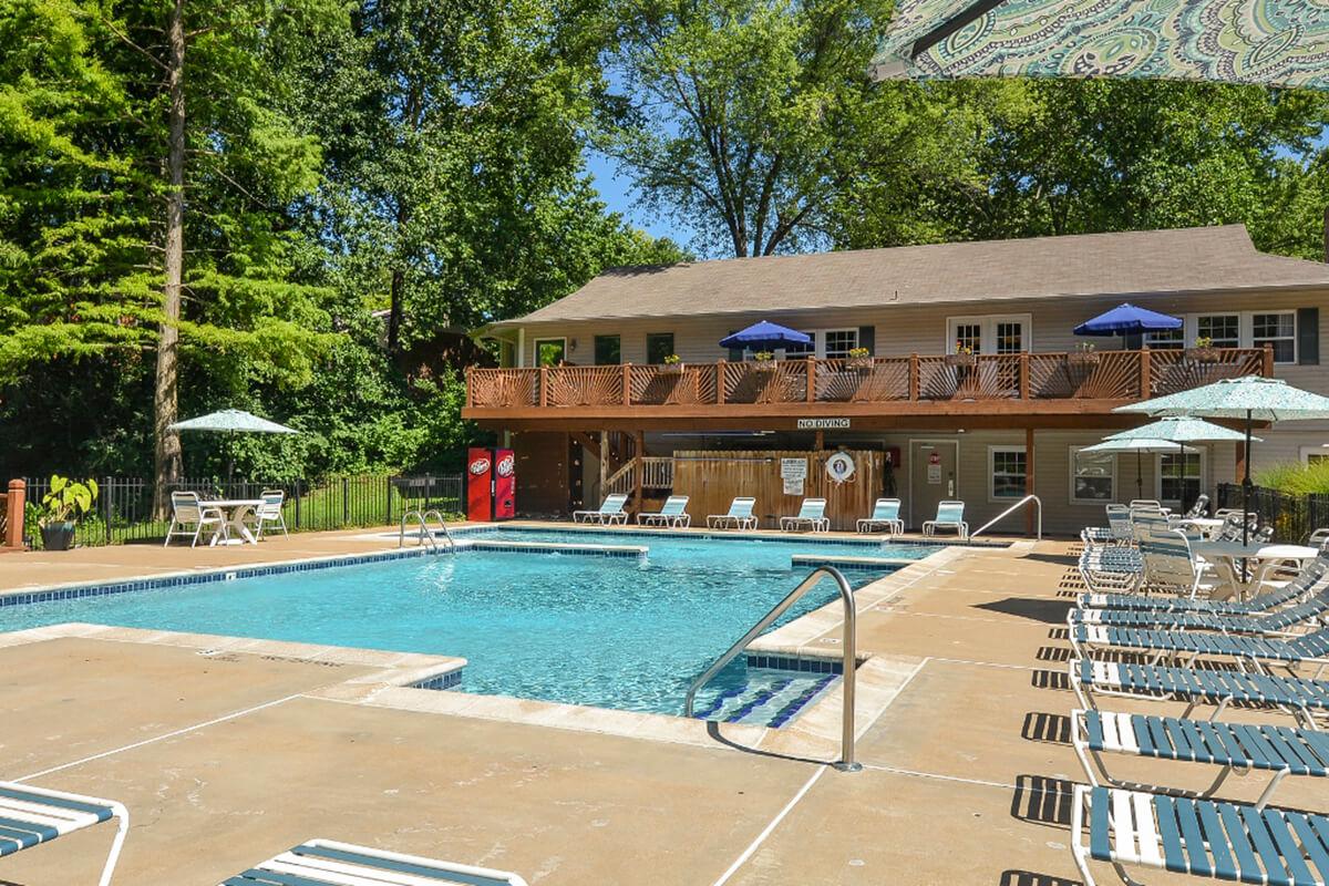 Park Forest Apartments in Affton, MO - Swimming Pool 13.jpg