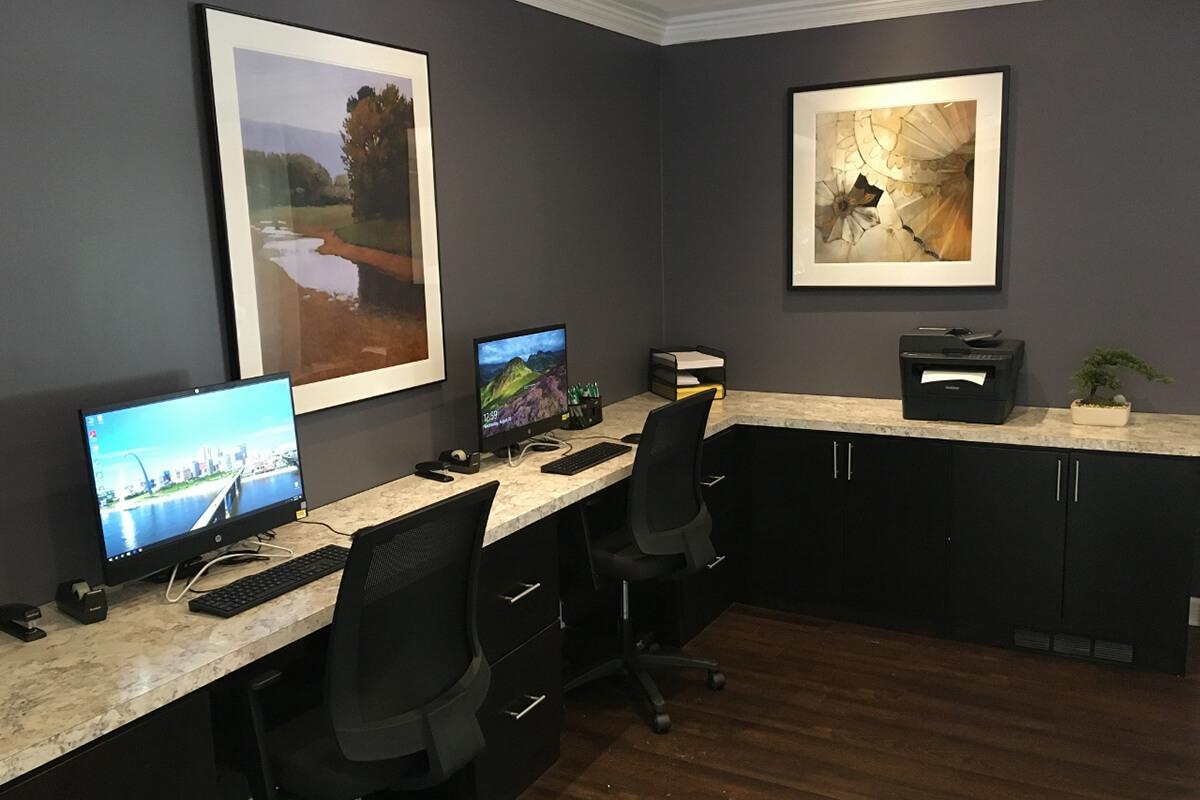 Park Forest Apartments in St. Louis, MO - Business Center 01.jpg