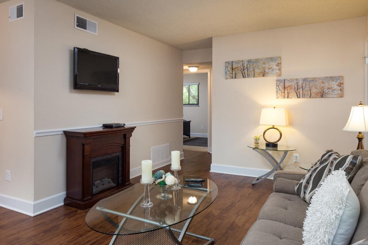 Park Forest Apartments and Townhomes in St. Louis, MO - Interior 01.jpg