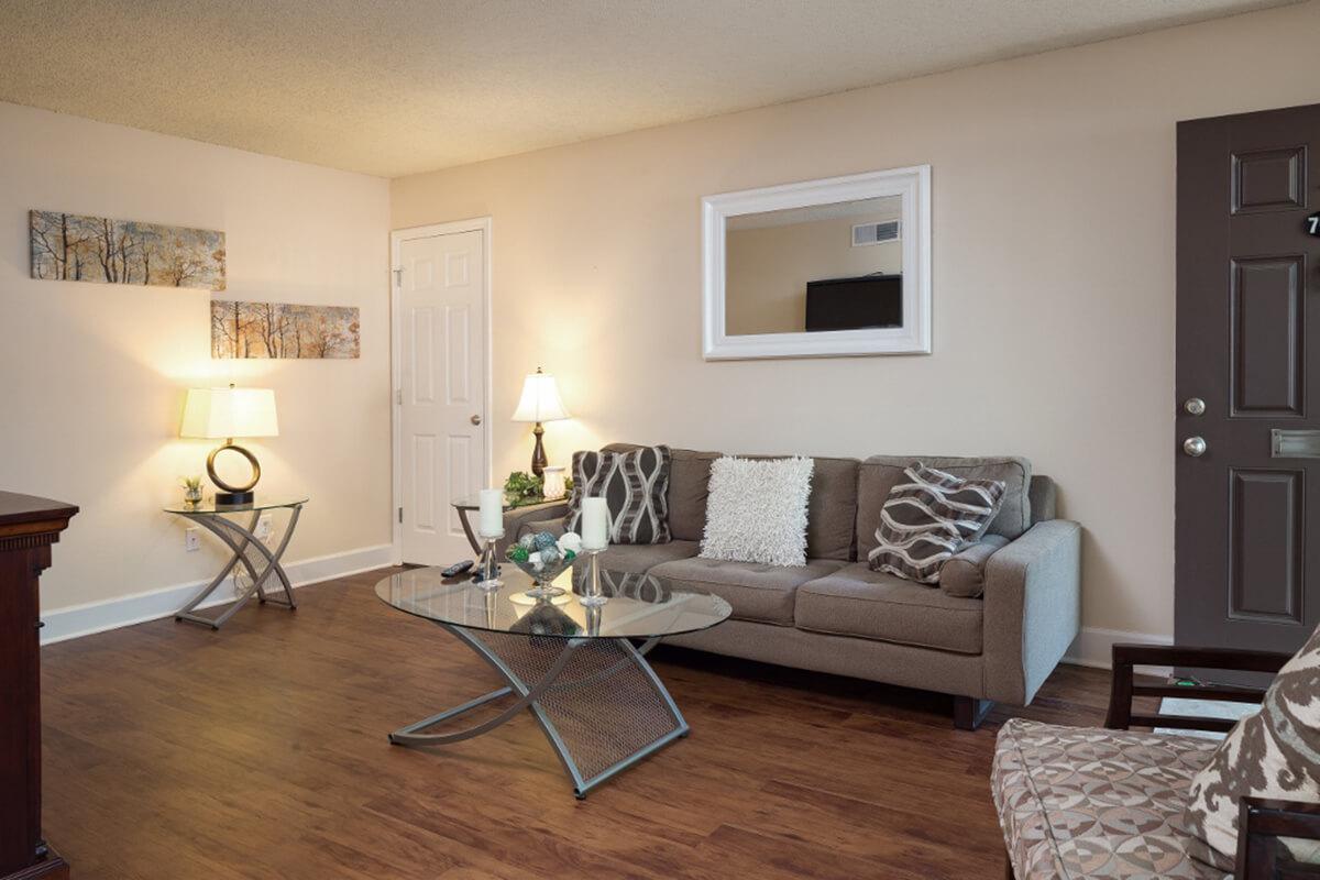 Park Forest Apartments and Townhomes in St. Louis, MO - Interior 02.jpg