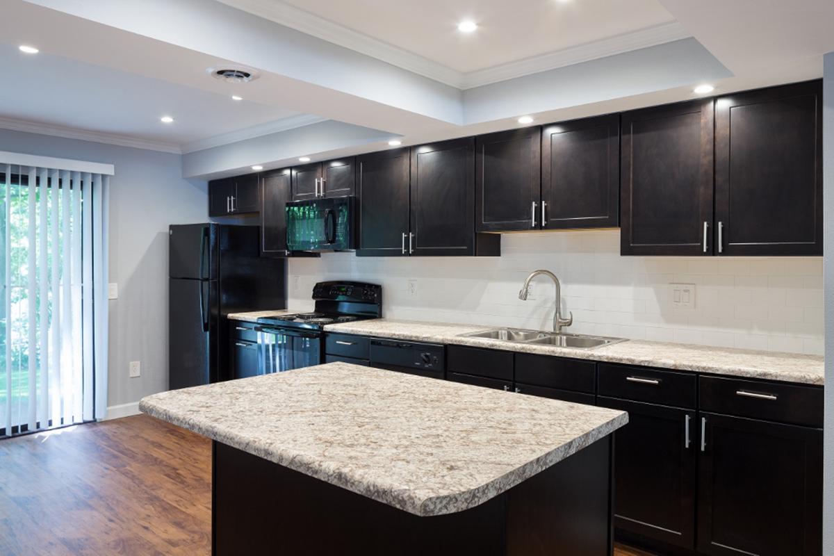 Park Forest Apartments and Townhomes in St. Louis, MO - Interior 11.jpg