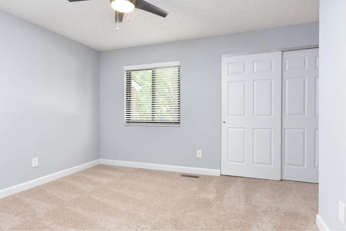 Park Forest Apartments and Townhomes in St. Louis, MO - Interior 13.jpg