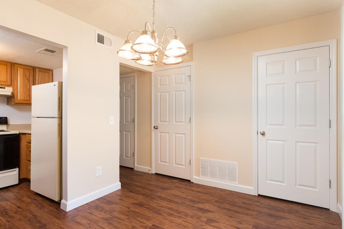 Park Forest Apartments and Townhomes in St. Louis, MO - Interior 22.jpg